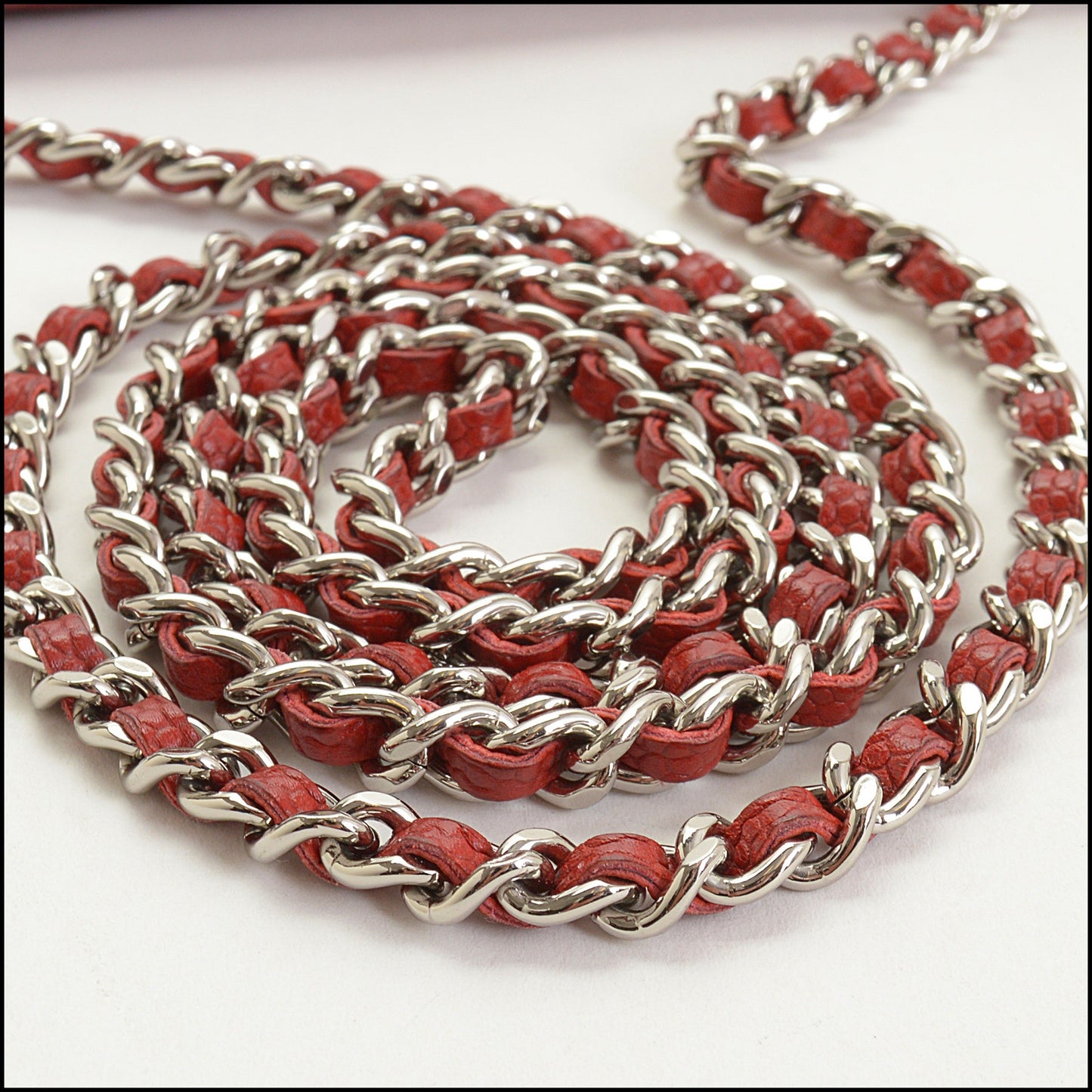 RDC14912 CHANEL '15-16 Red Caviar Leather Silver HW Classic Wallet on Chain