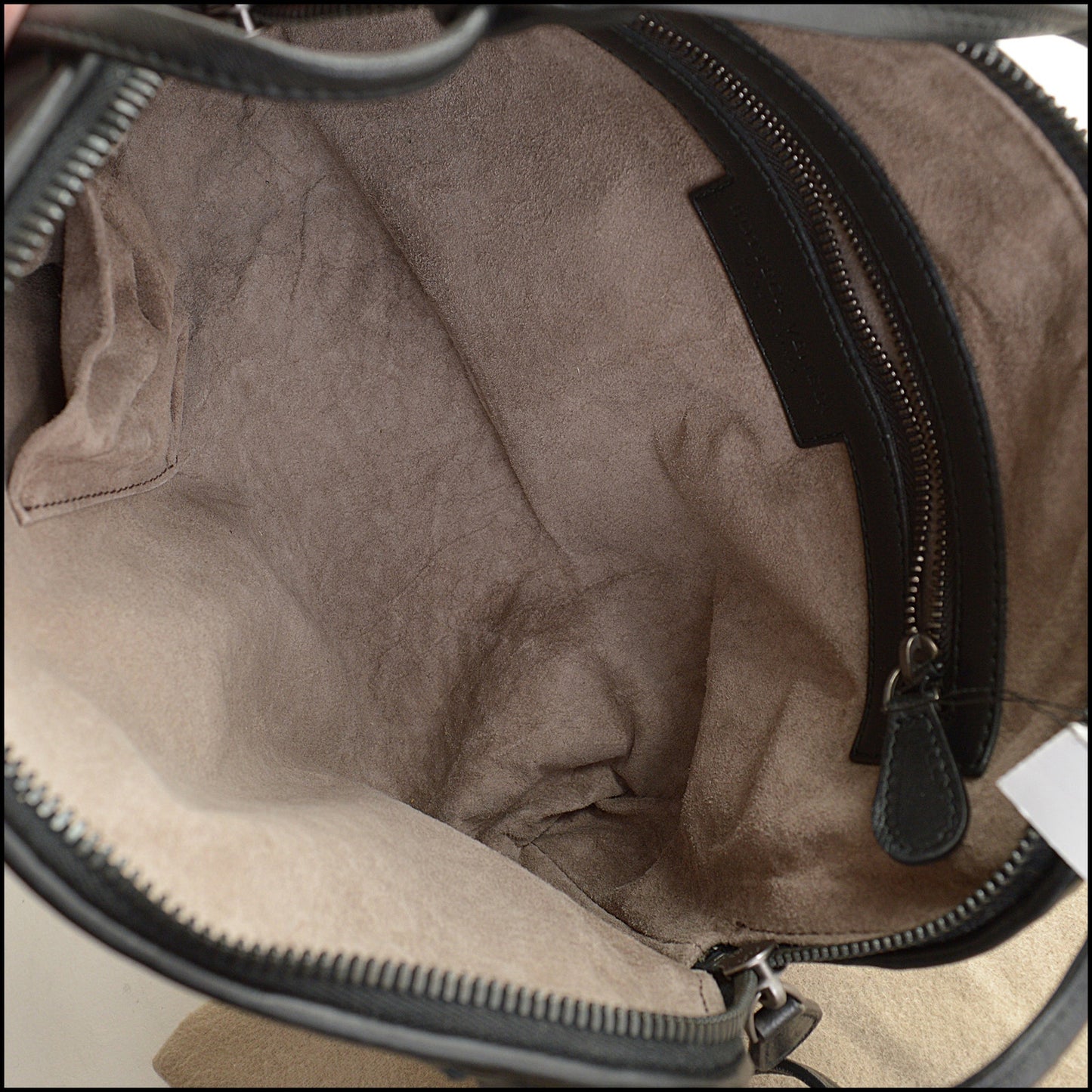RDC14829 BOTTEGA VENETA 2010 Black Nappa Leather Intrecciato Nodini Crossbody