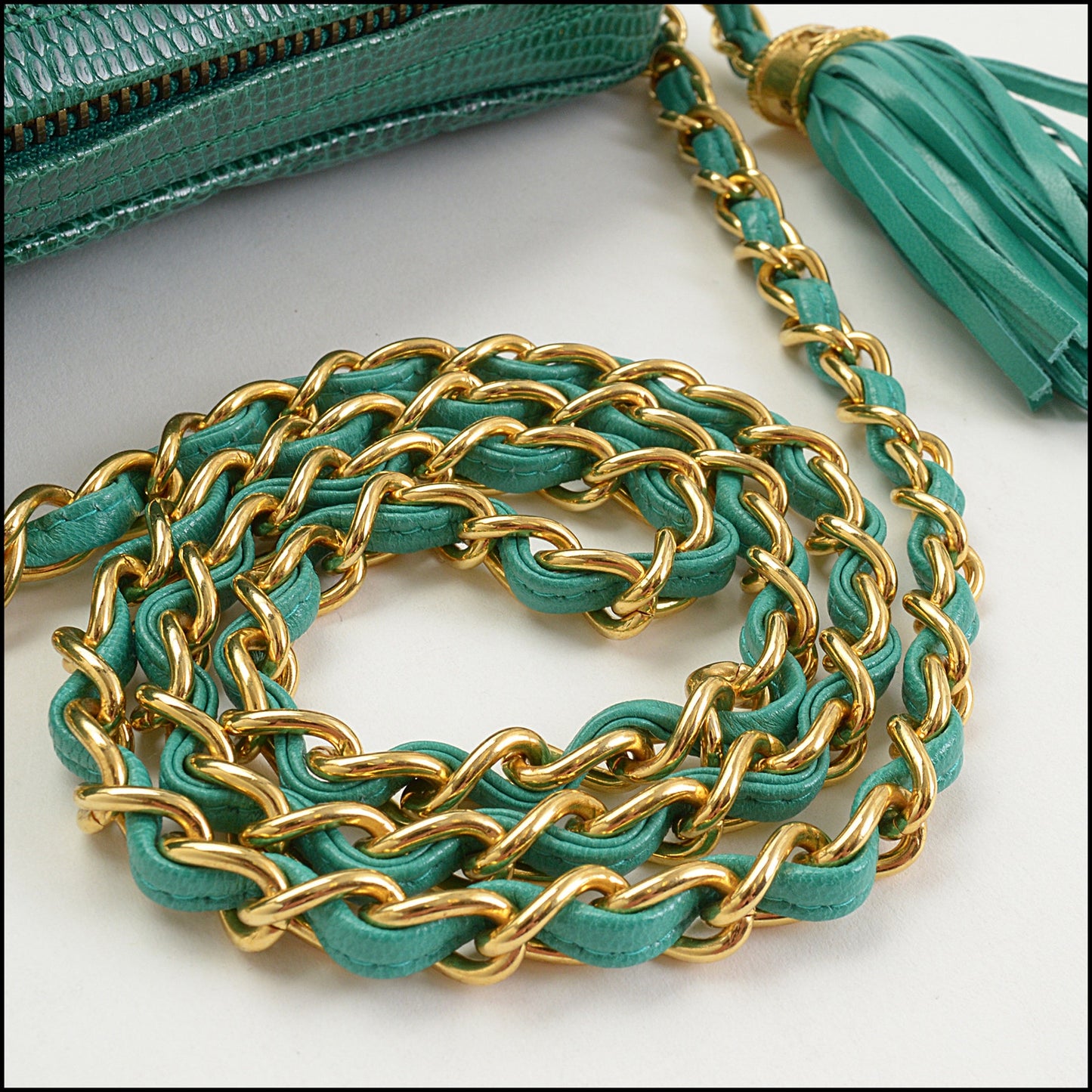 RDC14690 CHANEL Vintage '86-'88 Green Lizard Chain Strap Camera Bag