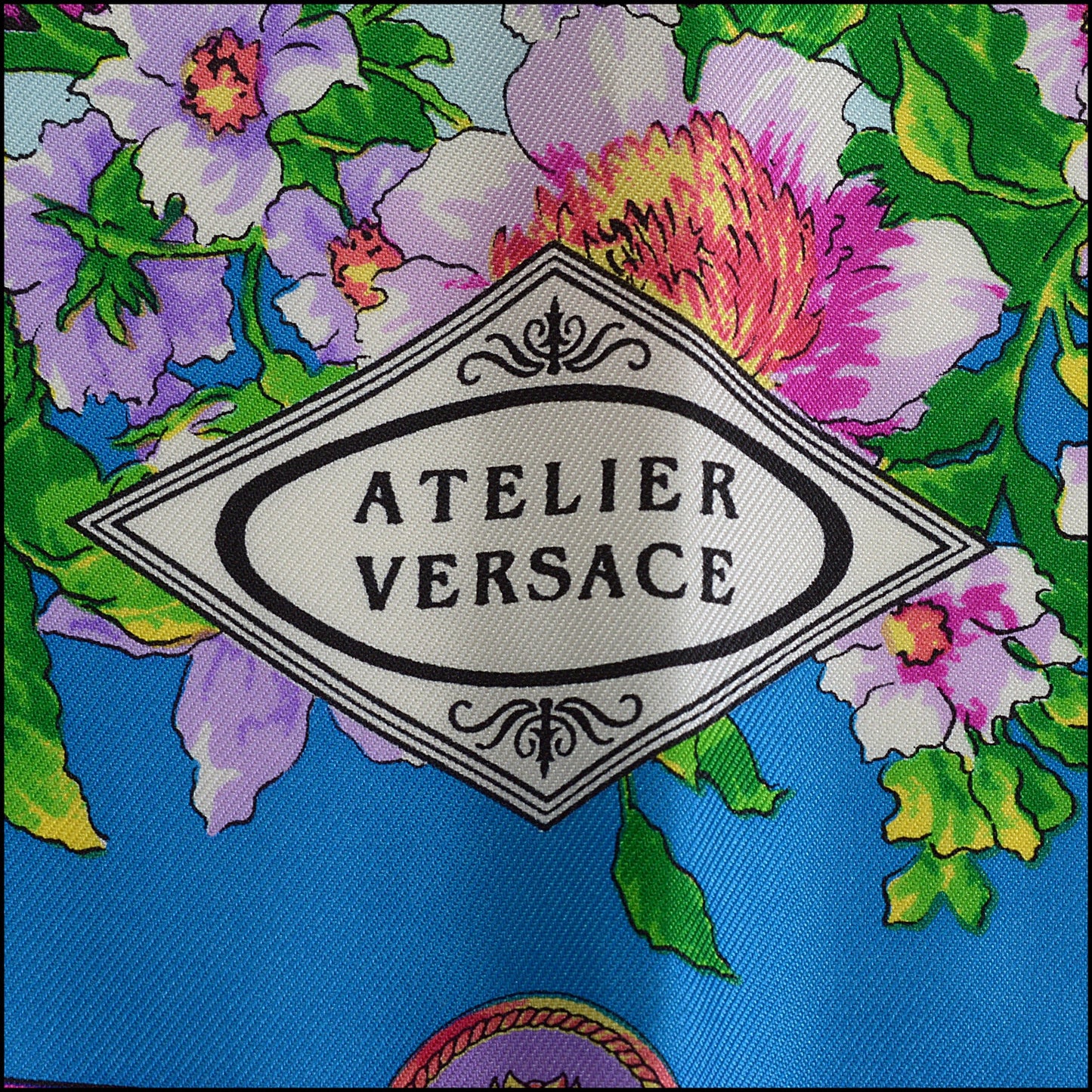 RDC14803 GIANNI VERSACE Vintage Bright & Pale Blue Dogs Silk Scarf