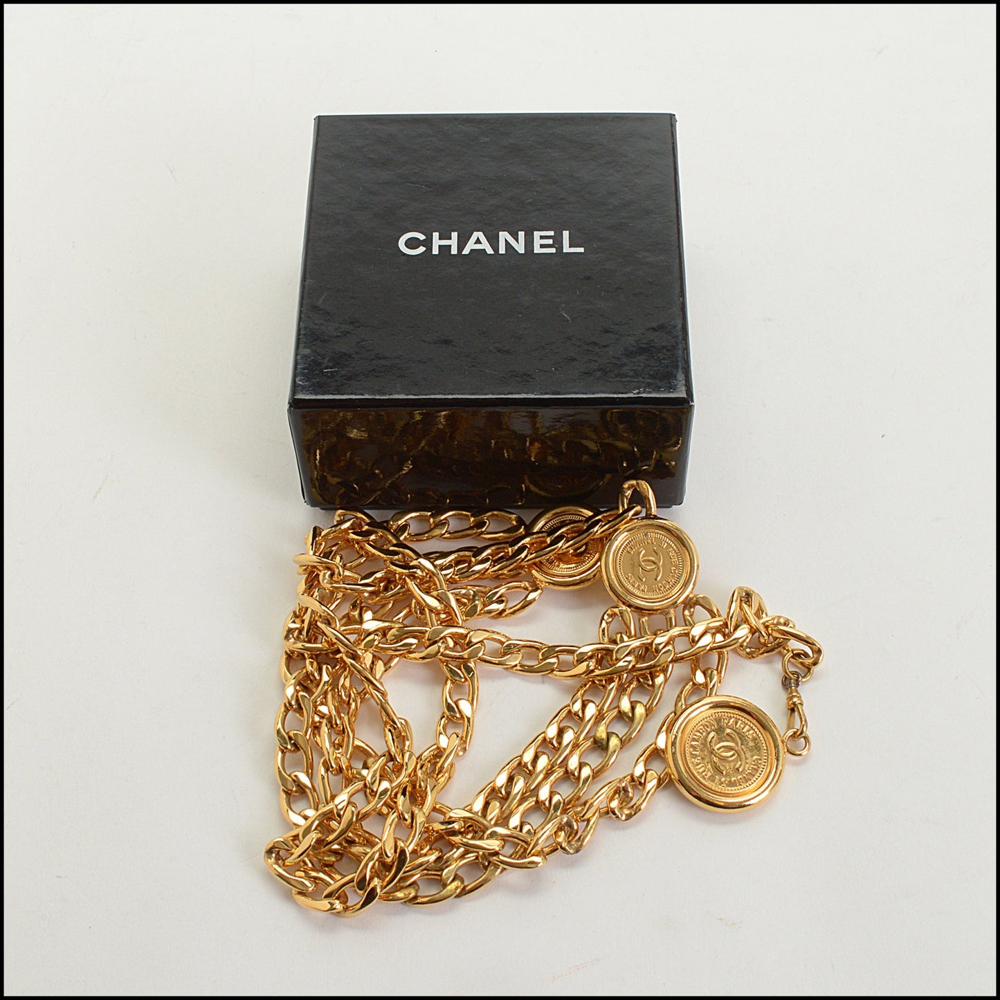 RDC14837 CHANEL Gold Chain Dangle CC Medallion Belt