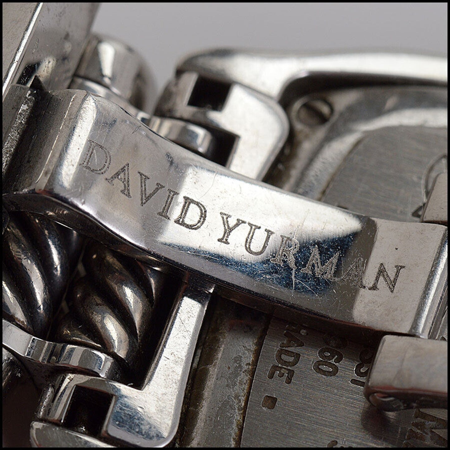 RDC13378 Authentic David Yurman Mother of Pearl Thoroughbred Diamond Cable Watch