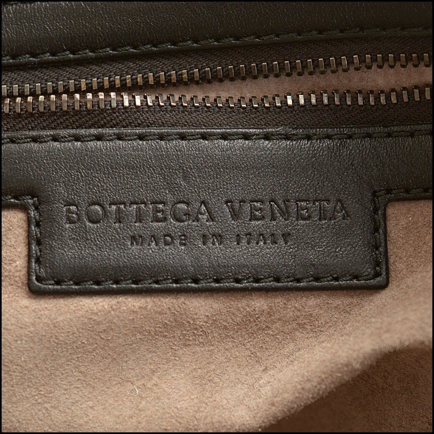 RDC14829 BOTTEGA VENETA 2010 Black Nappa Leather Intrecciato Nodini Crossbody