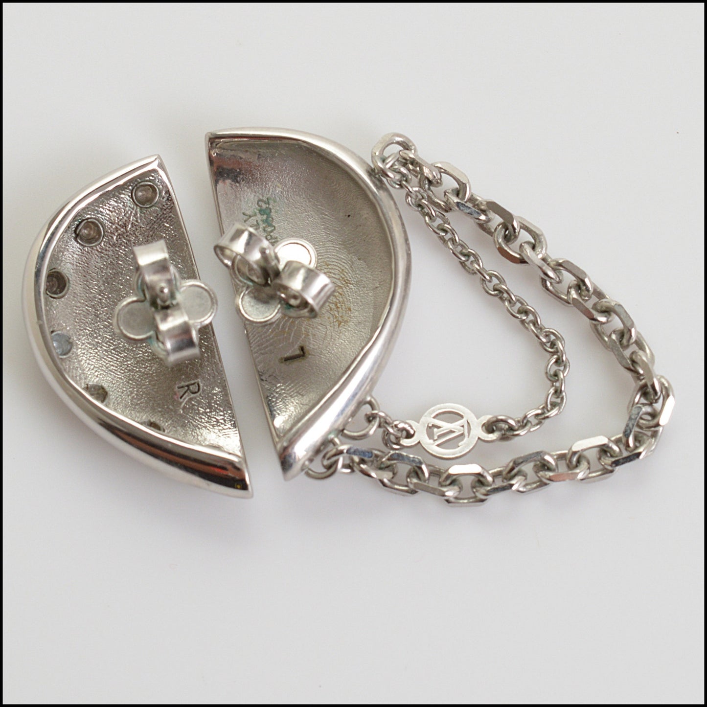 RDC14726 Louis Vuitton Silver Crystal Bionic Earrings with Dangle Chain