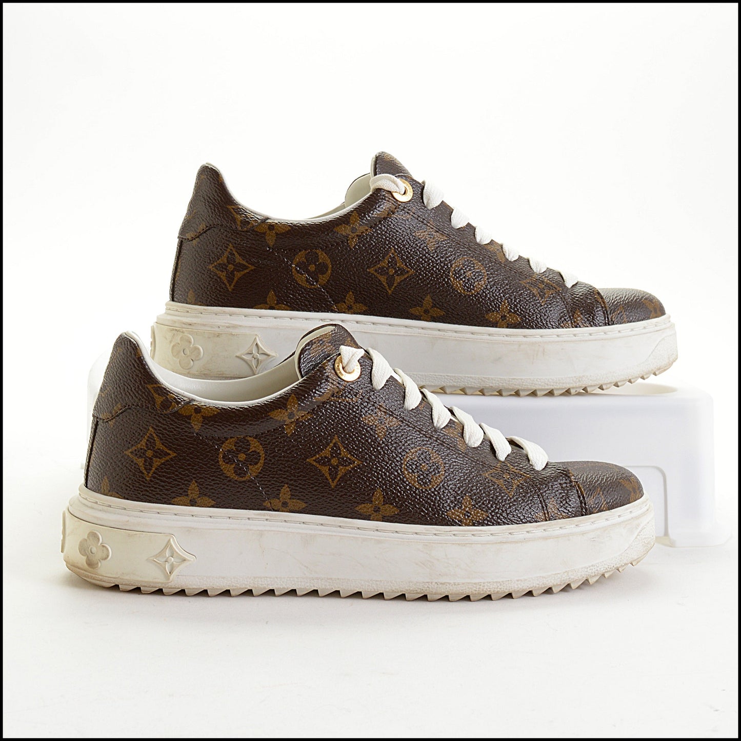 RDC14876 LOUIS VUITTON '22 Monogram Canvas Time Out Sneaker size 37.5