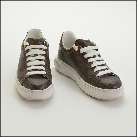 RDC14876 LOUIS VUITTON '22 Monogram Canvas Time Out Sneaker size 37.5
