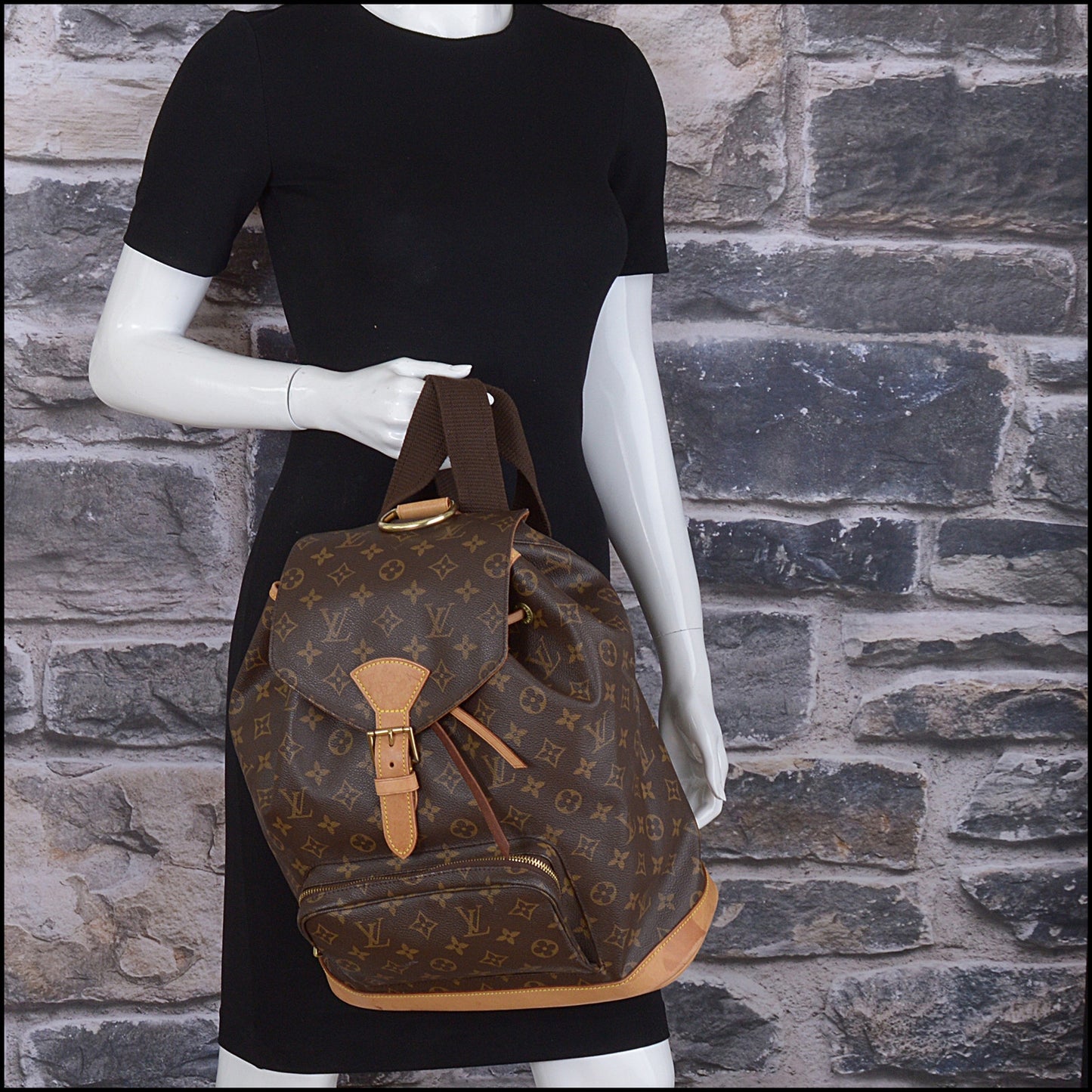 RDC15060 LOUIS VUITTON '99 LV Monogram Canvas Montsouris Backpack