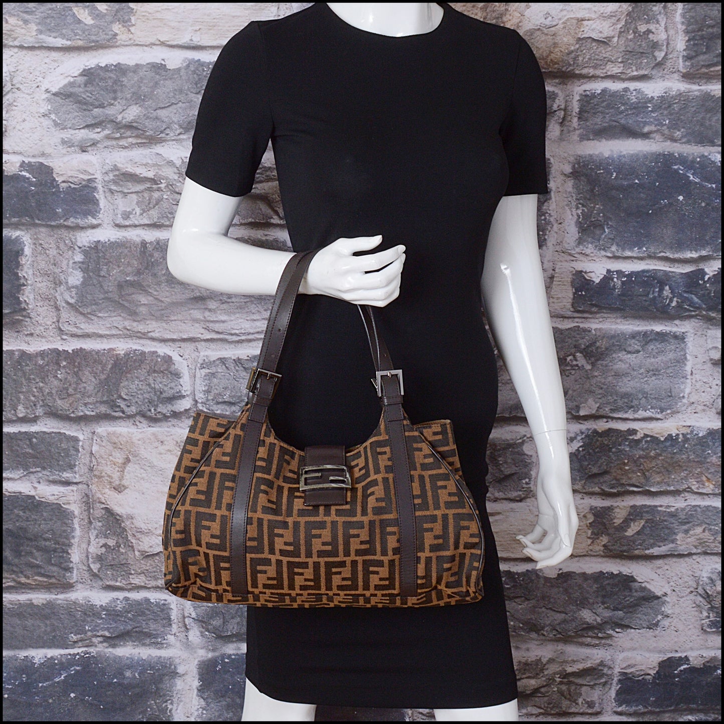 RDC14816 FENDI Brown Zucca Canvas Borsa Sporty Hobo Shoulder Bag