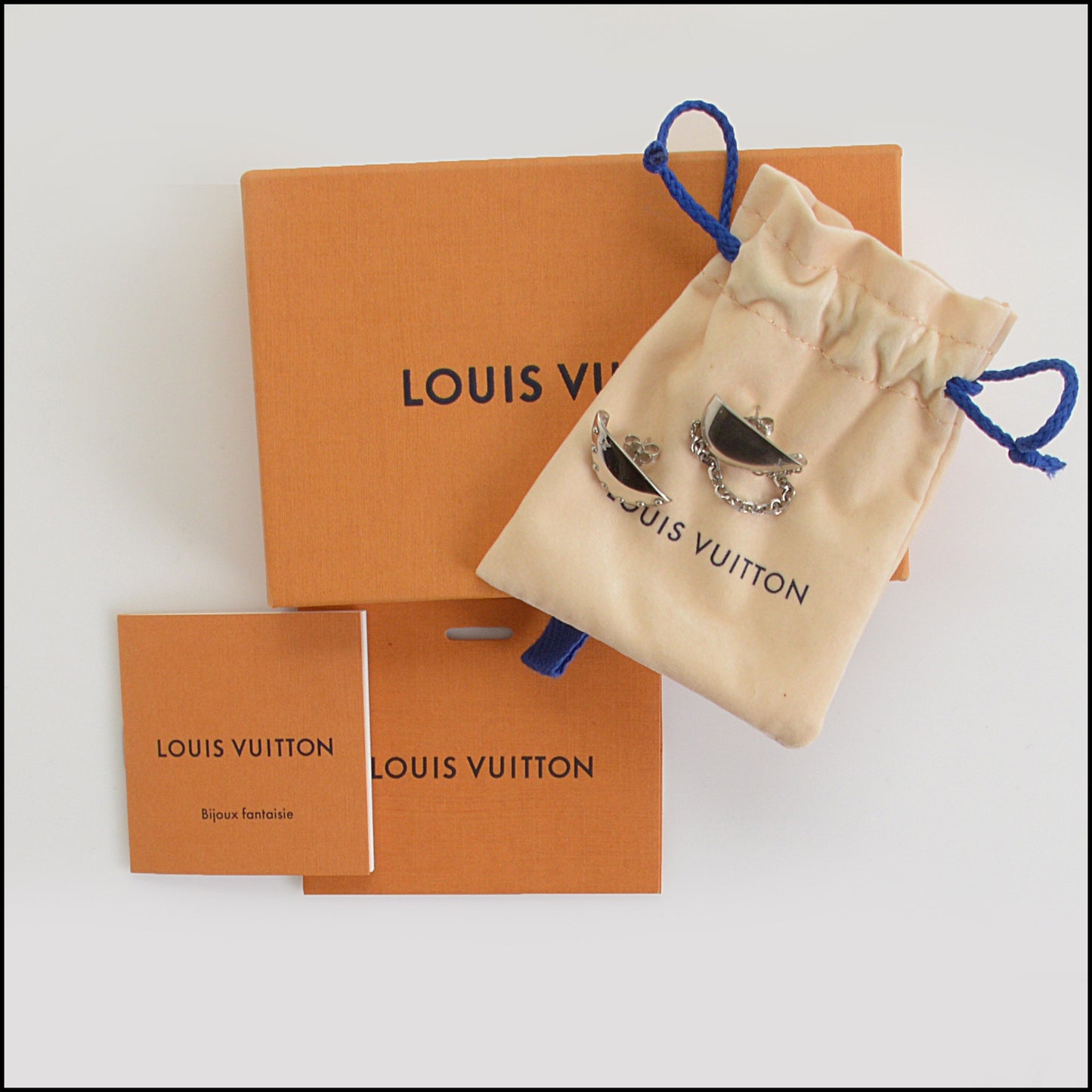 RDC14726 Louis Vuitton Silver Crystal Bionic Earrings with Dangle Chain