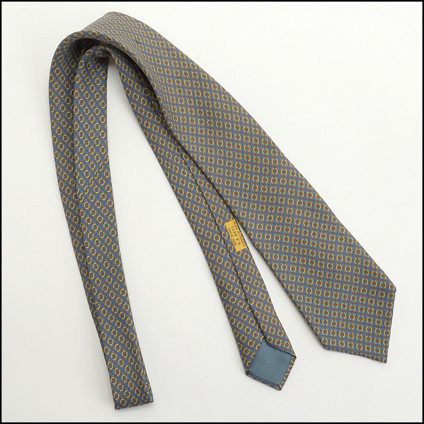 RDC13786 Authentic HERMES Blue/Yellow Interlocked Rings 7159 FA Silk Tie