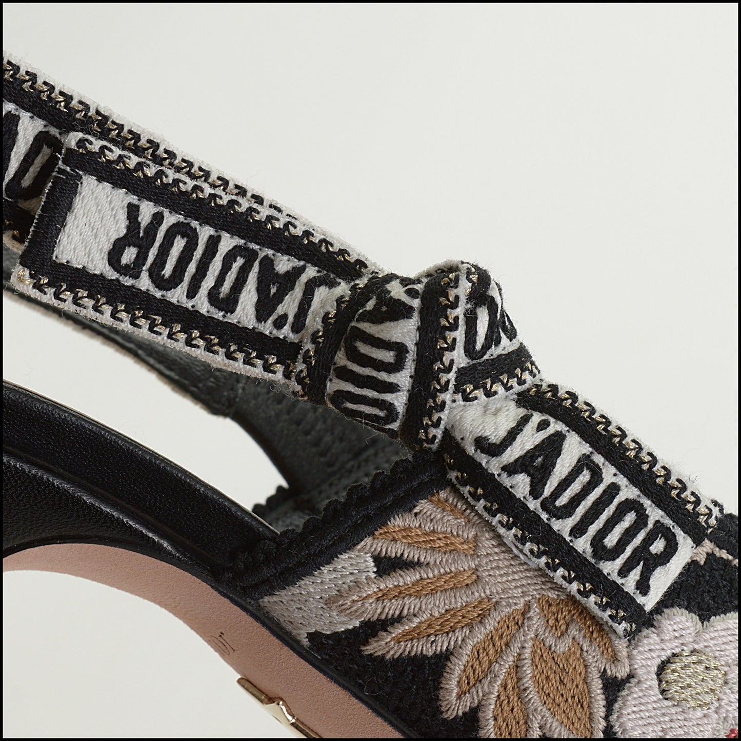 RDC14946 CHRISTIAN DIOR Embroidered J'Adior Slingback Pumps Size 38.5