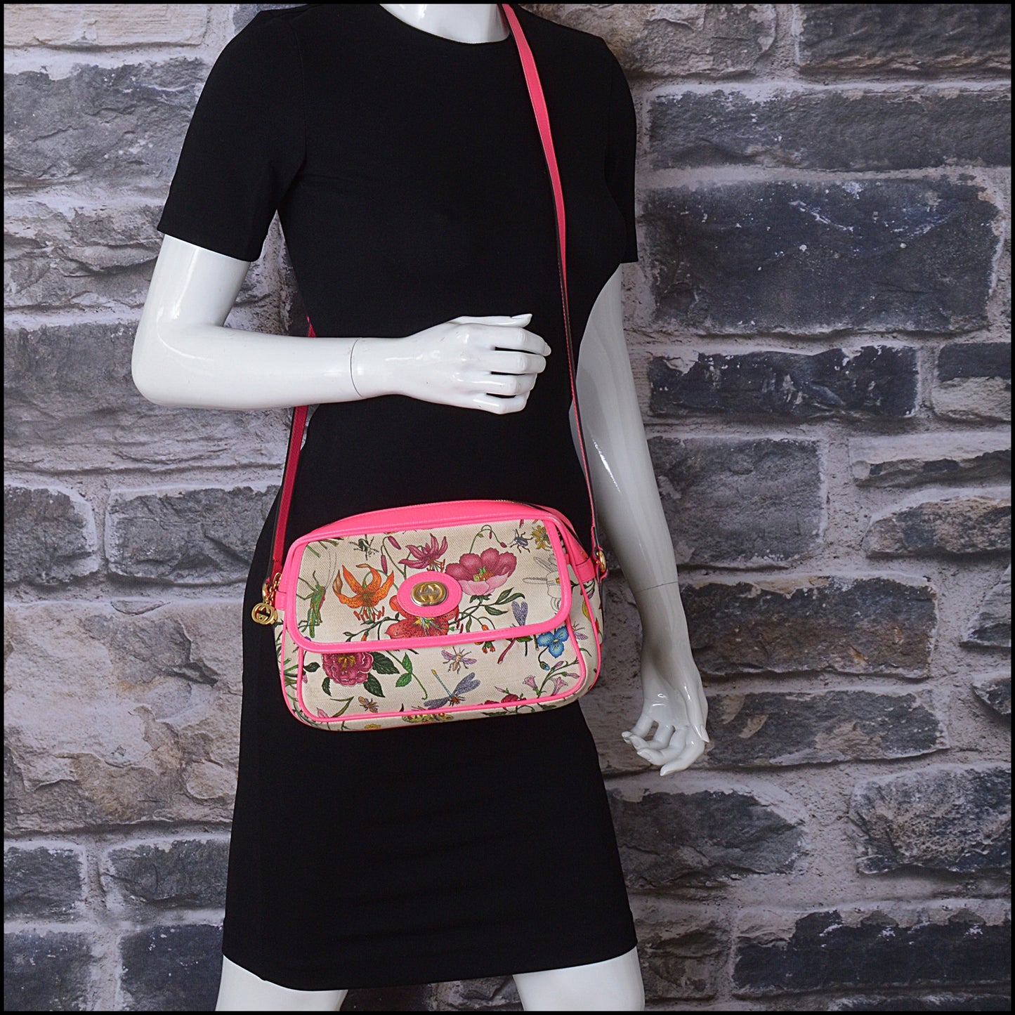 RDC14494 Gucci Fluorescent Pink Floral Canvas Crossbody Bag