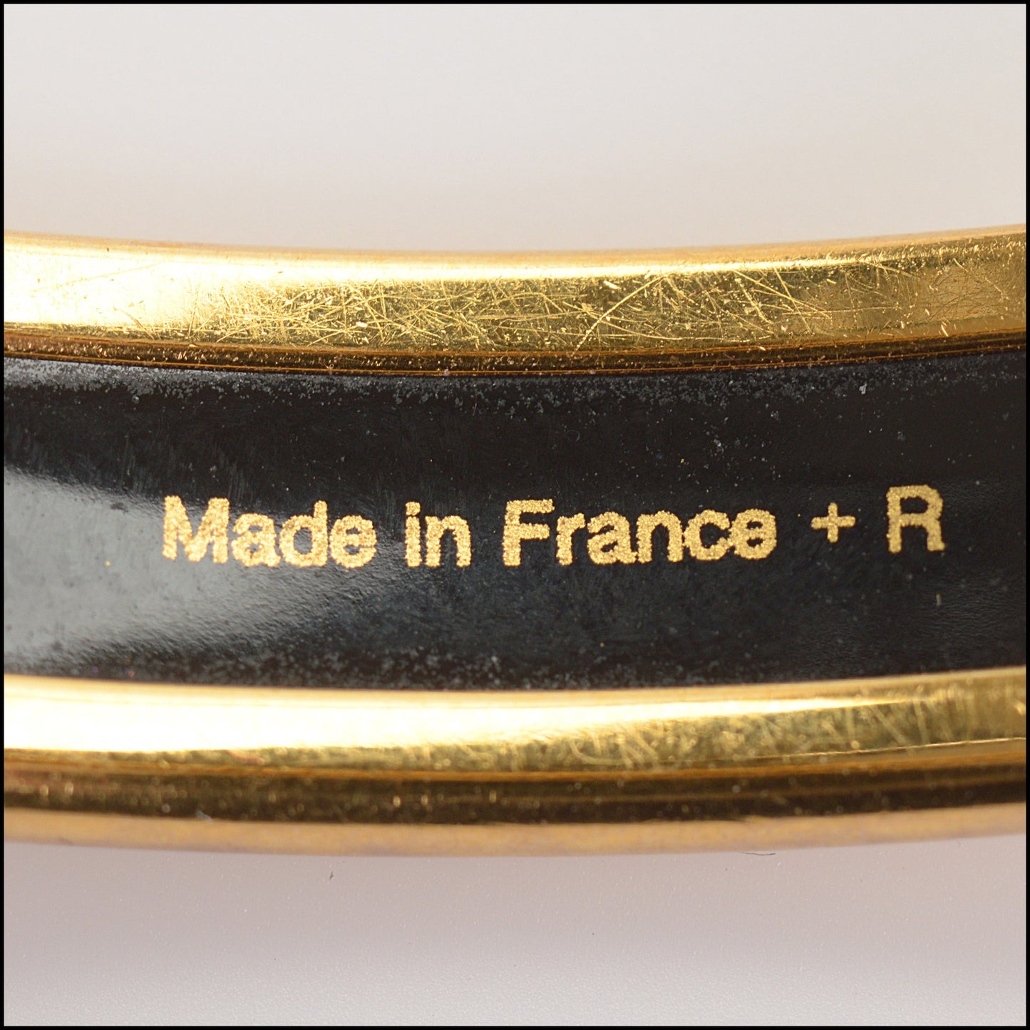 RDC14698 HERMES Gold Narrow Printed Enamel Bangle Size XS