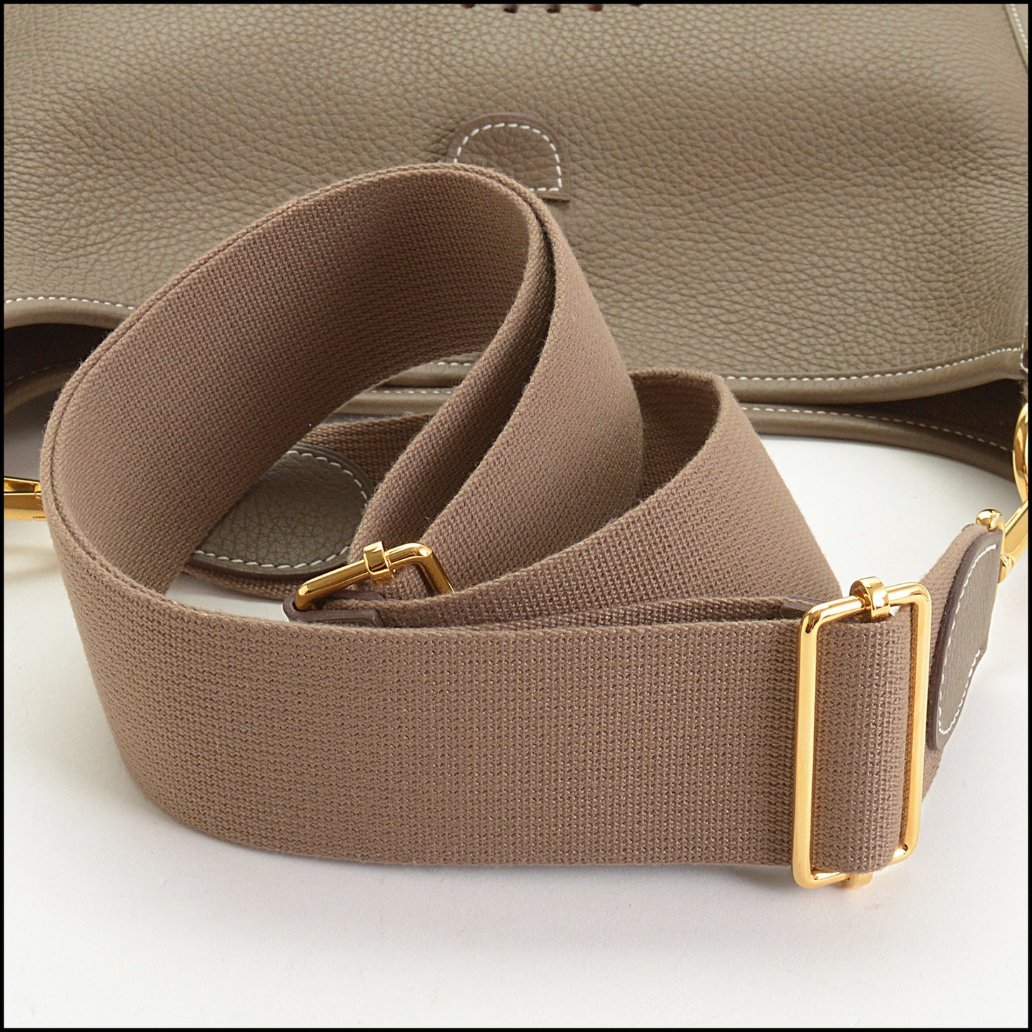 RDC14917 HERMES 2021 Etoupe/Taupe Clemence Leather Evelyne III 29 Pocket Crossbody Bag