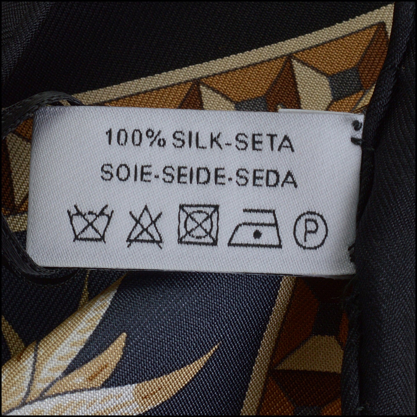RDC14257 Authentic SALVATORE FERRAGAMO Black / Gold Flowers 90cm Silk Scarf