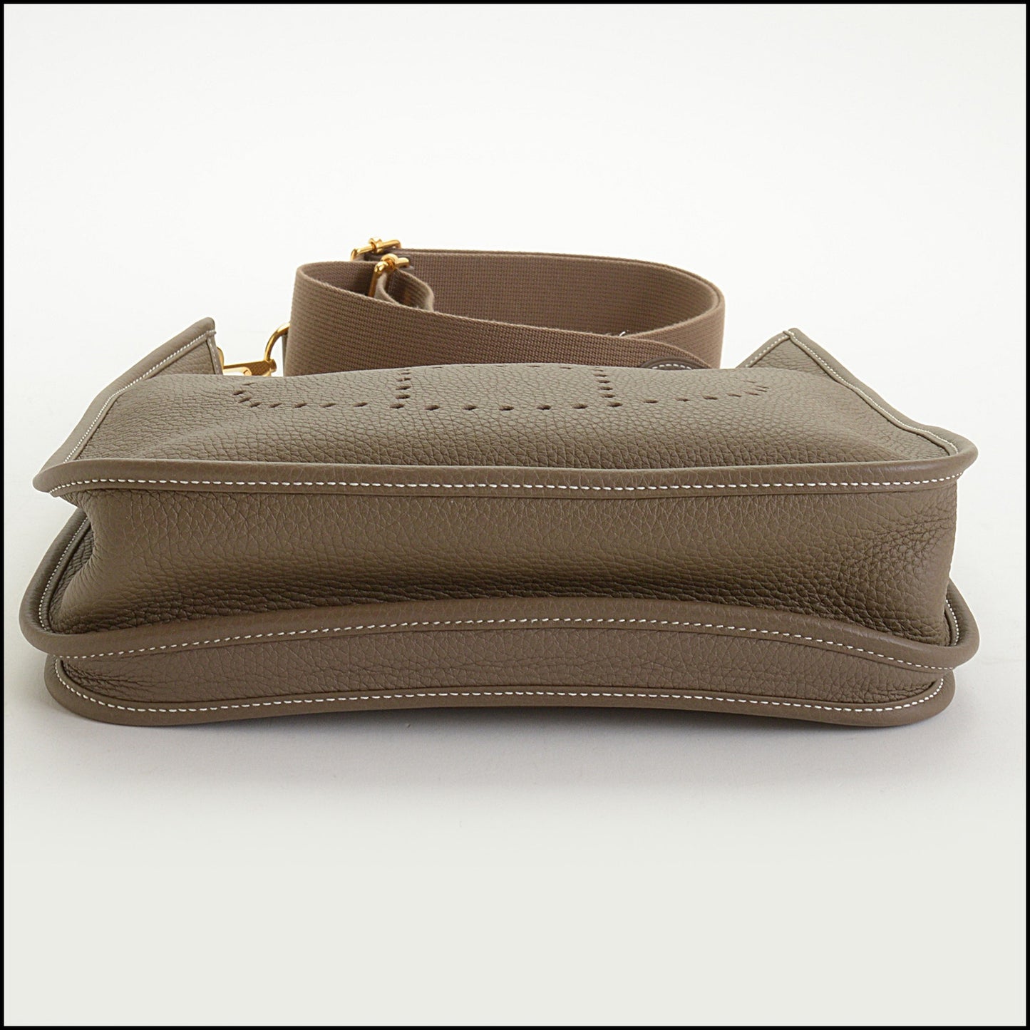 RDC14917 HERMES 2021 Etoupe/Taupe Clemence Leather Evelyne III 29 Pocket Crossbody Bag