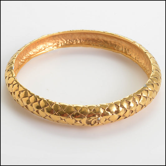 RDC14271 Authentic CHANEL Vintage Golden Woven CC Bangle Bracelet