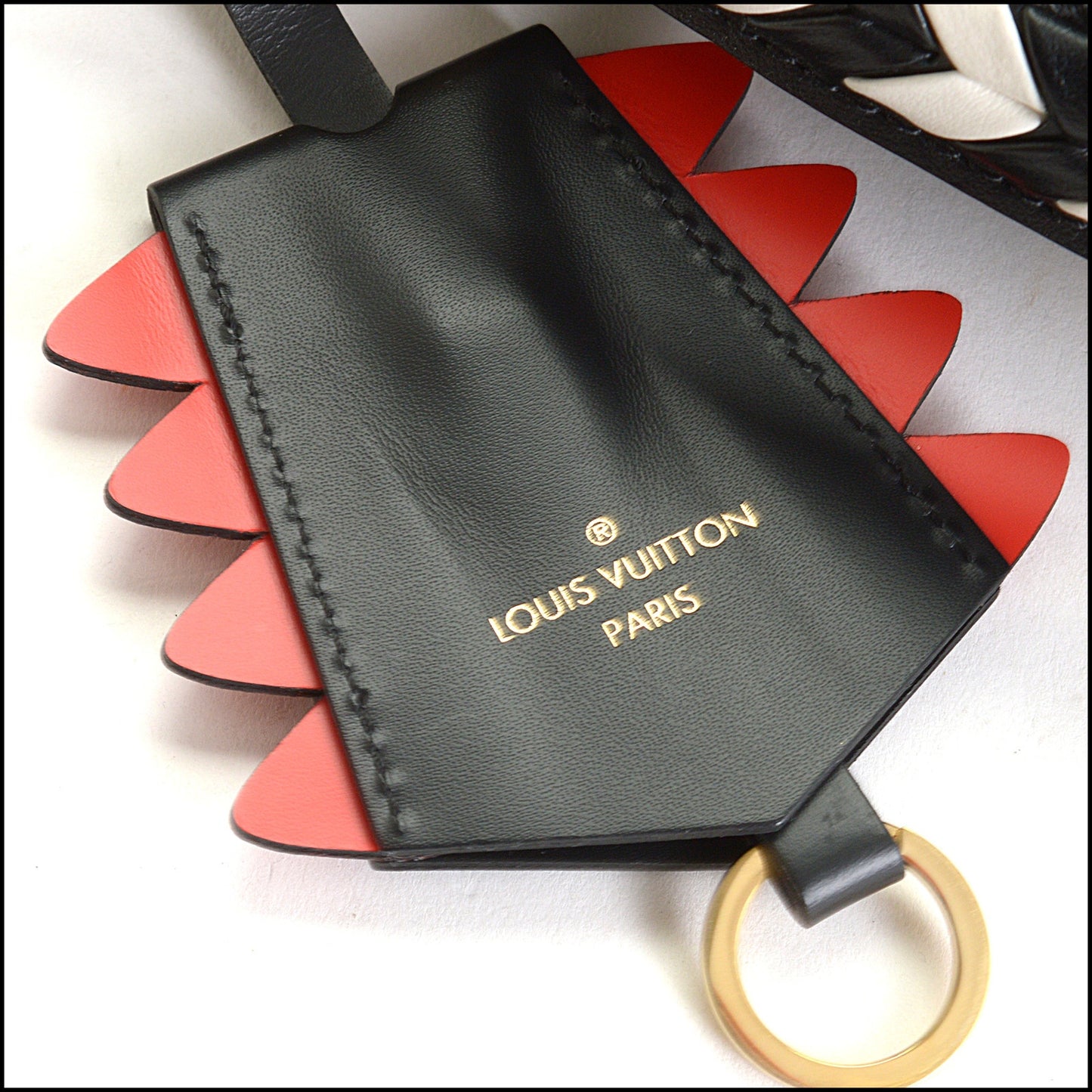 RDC14930 LOUIS VUITTON 2020 Black/Creme Empreinte Giant Monogram Crafty Pochette Metis