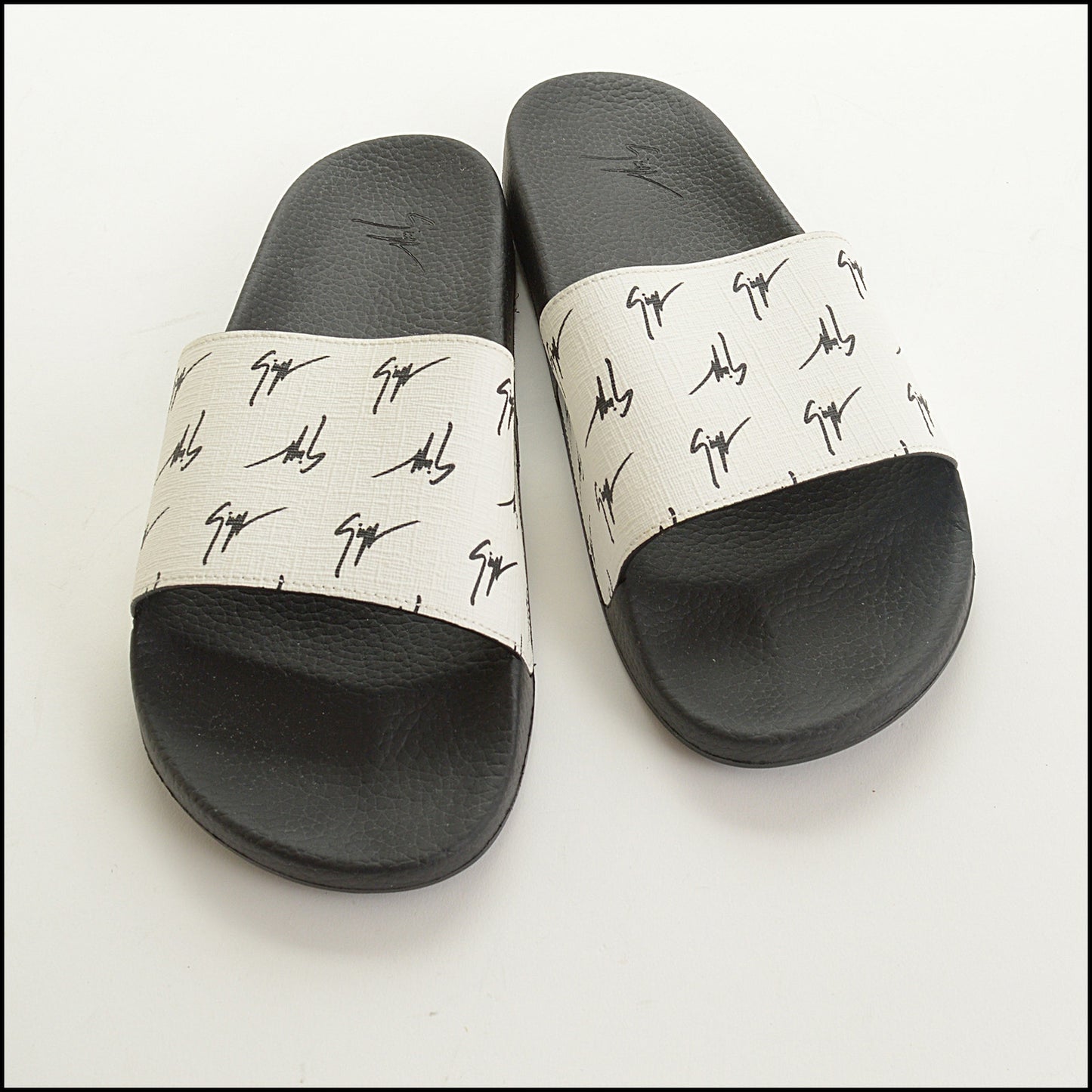 RDC15413 GUISEPPE ZANOTTI White PVC and Black Logo Slides Size 43