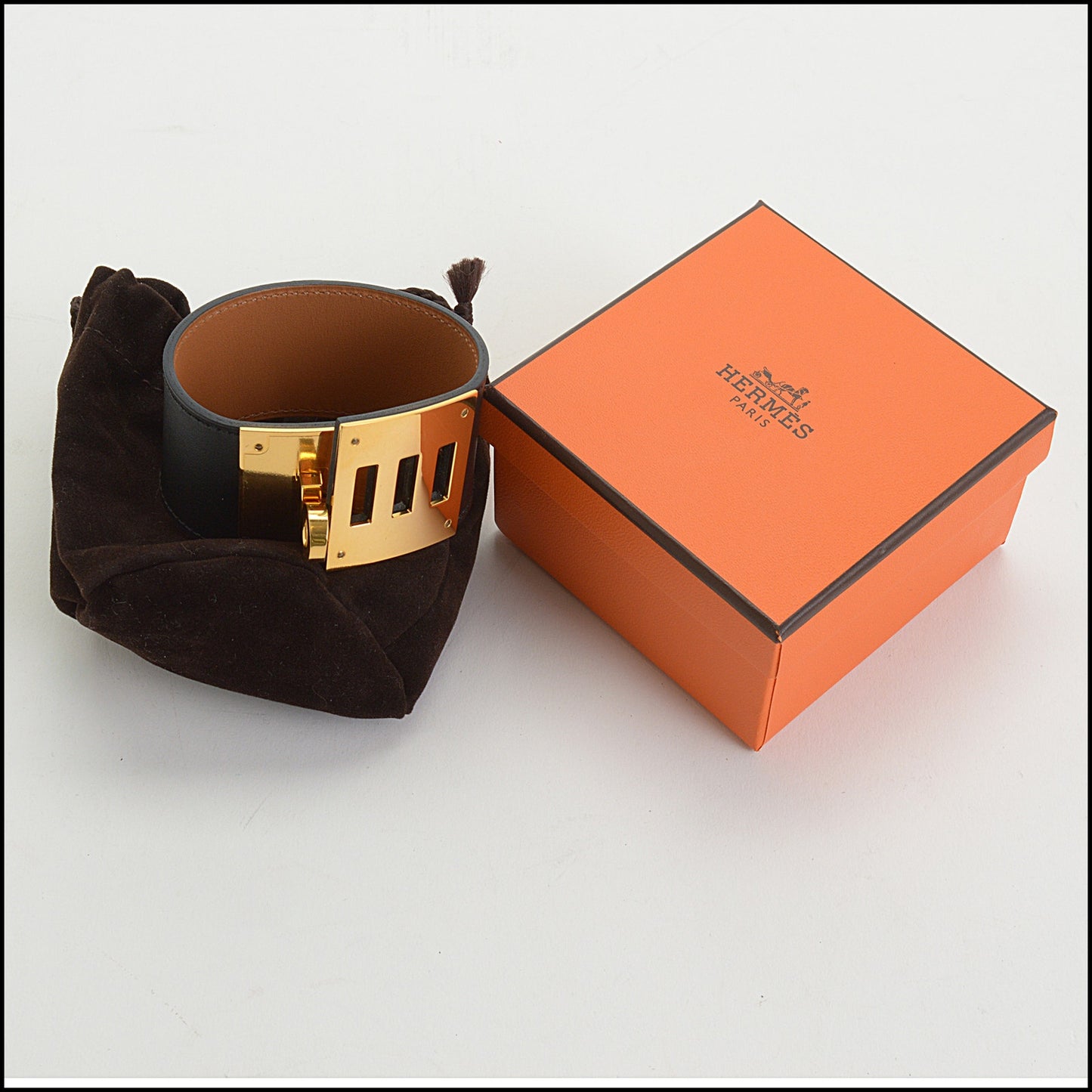RDC14370 Authentic HERMES 2014 Black Leather Gold Hardware Kelly Dog Bracelet