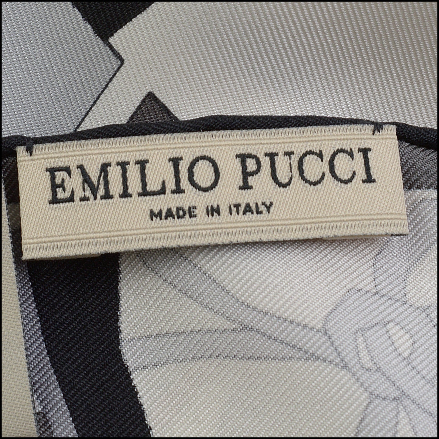 RDC14296 Authentic EMILIO PUCCI Multicolor Concentric lines Square Silk Scarf