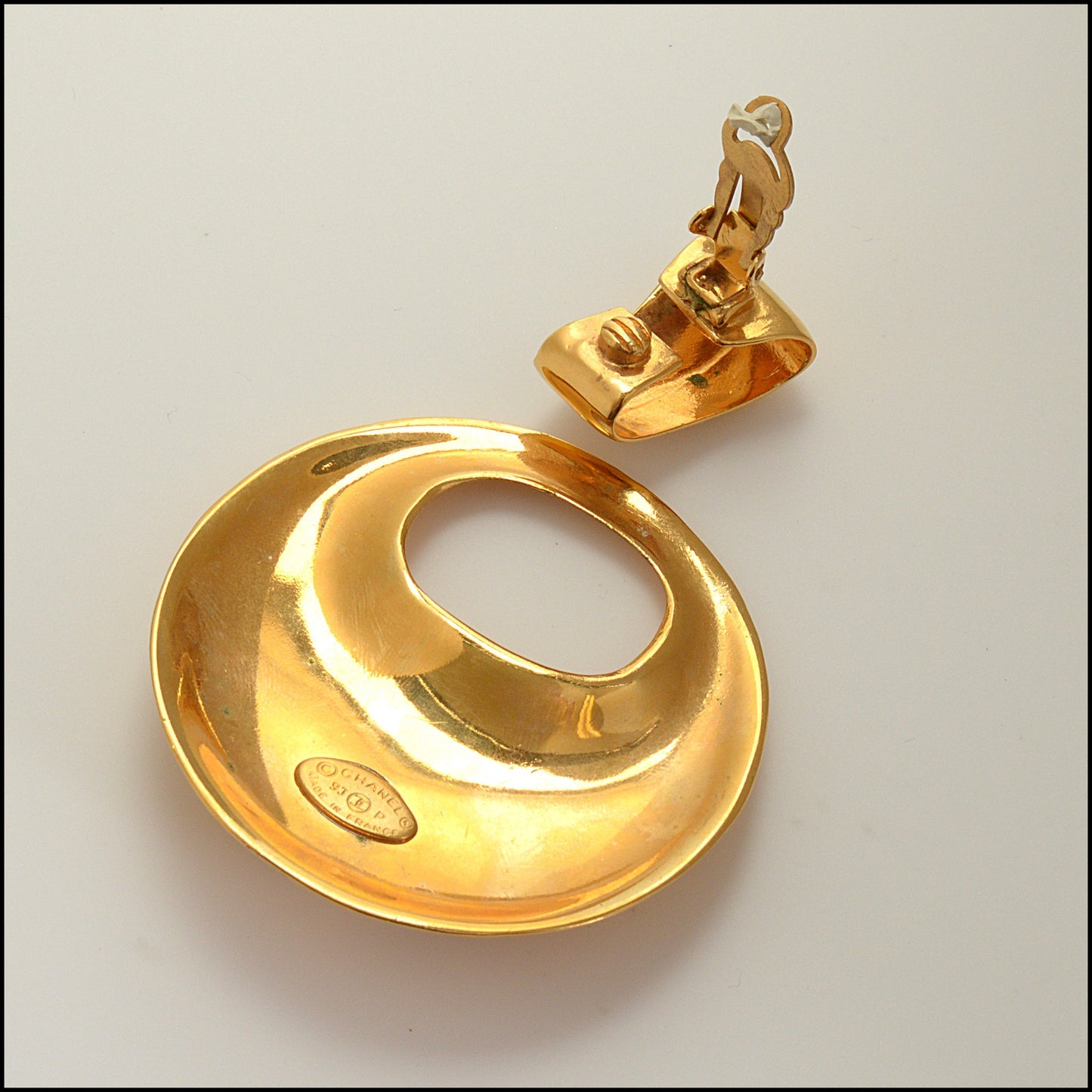 RDC14836 CHANEL Gold Large CC Dangle Earrings