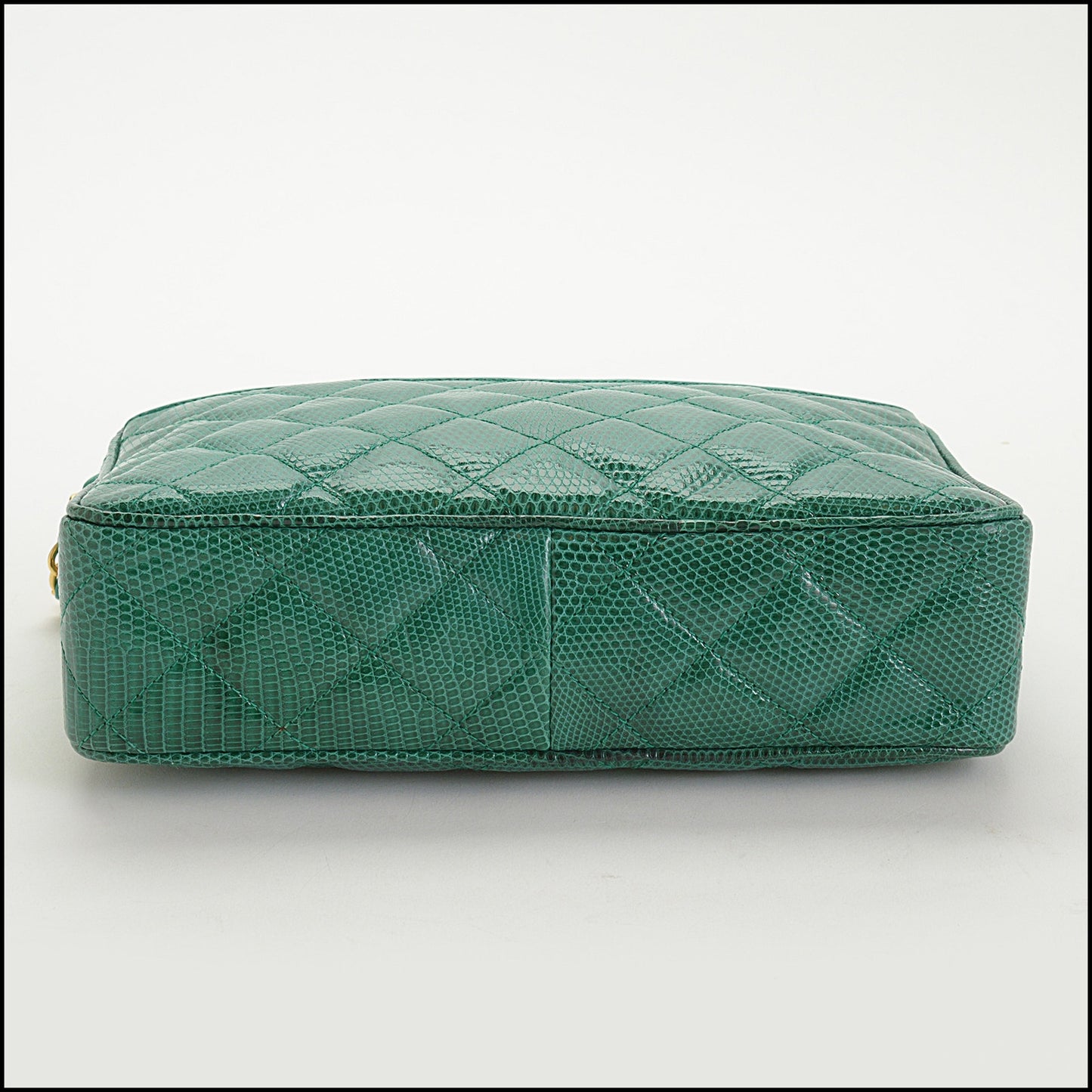 RDC14690 CHANEL Vintage '86-'88 Green Lizard Chain Strap Camera Bag