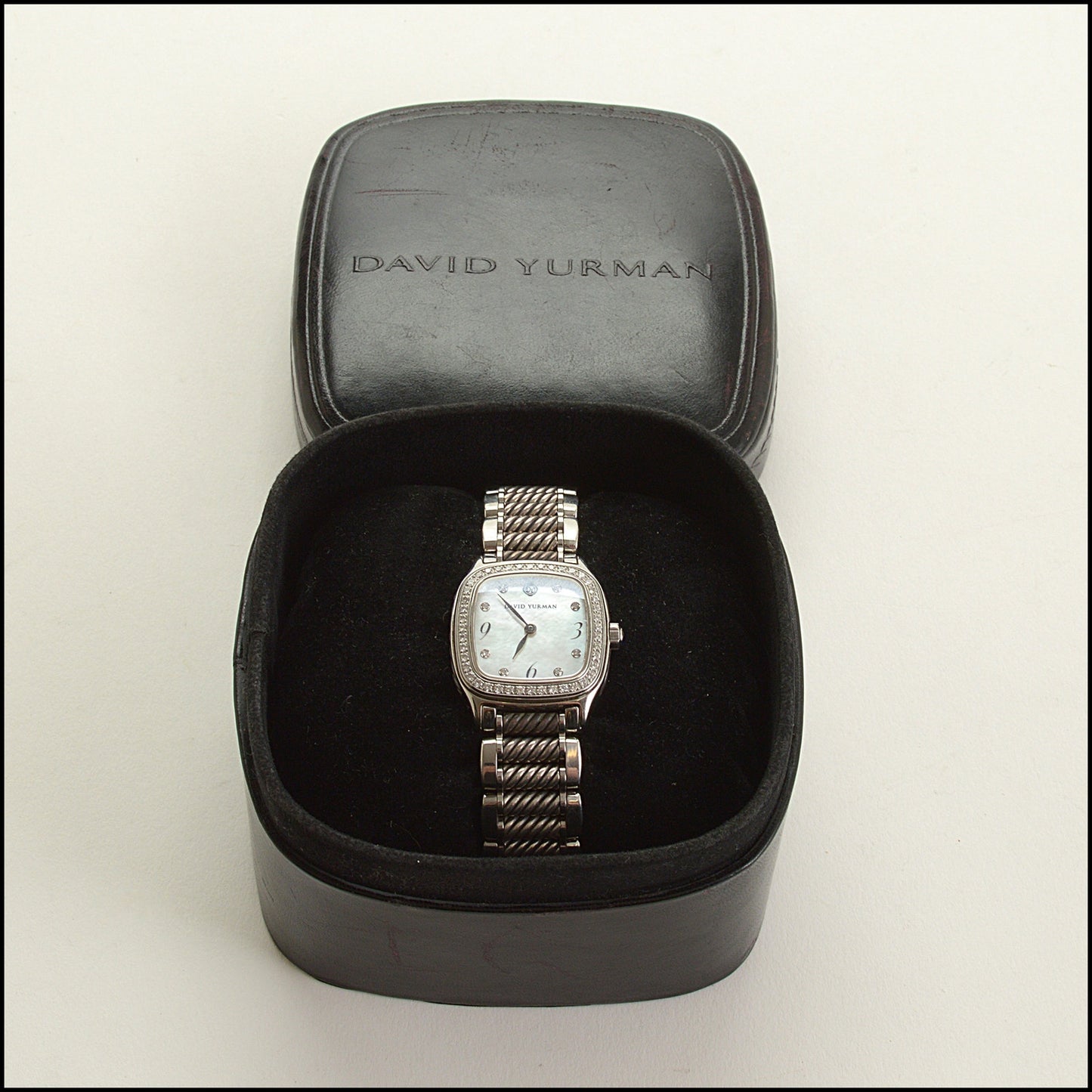 RDC13378 Authentic David Yurman Mother of Pearl Thoroughbred Diamond Cable Watch