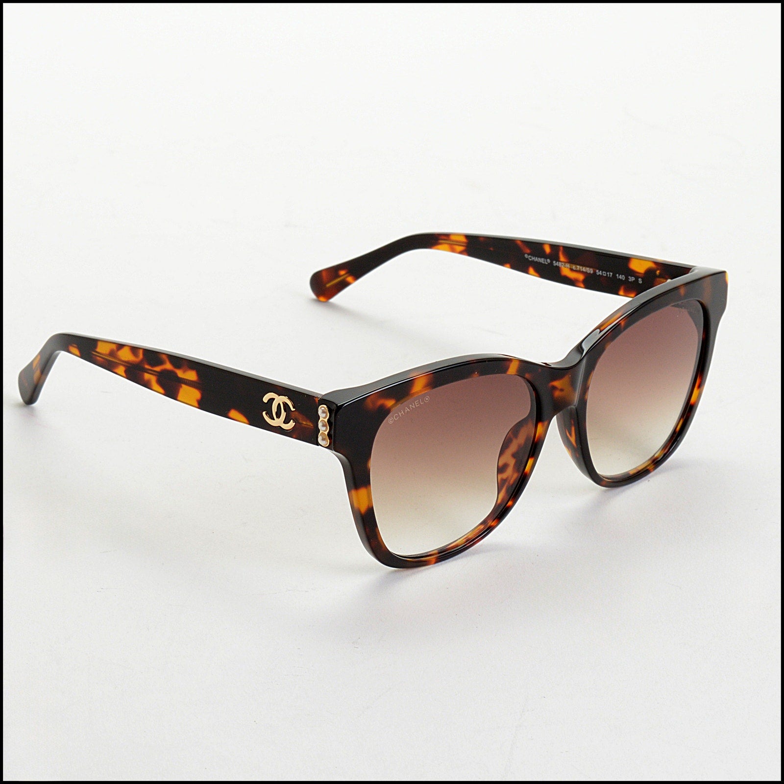 RDC14223 Authentic CHANEL Tortoiseshell Pearl Temple Sunglasses 5482 REAL DEAL COLLECTION