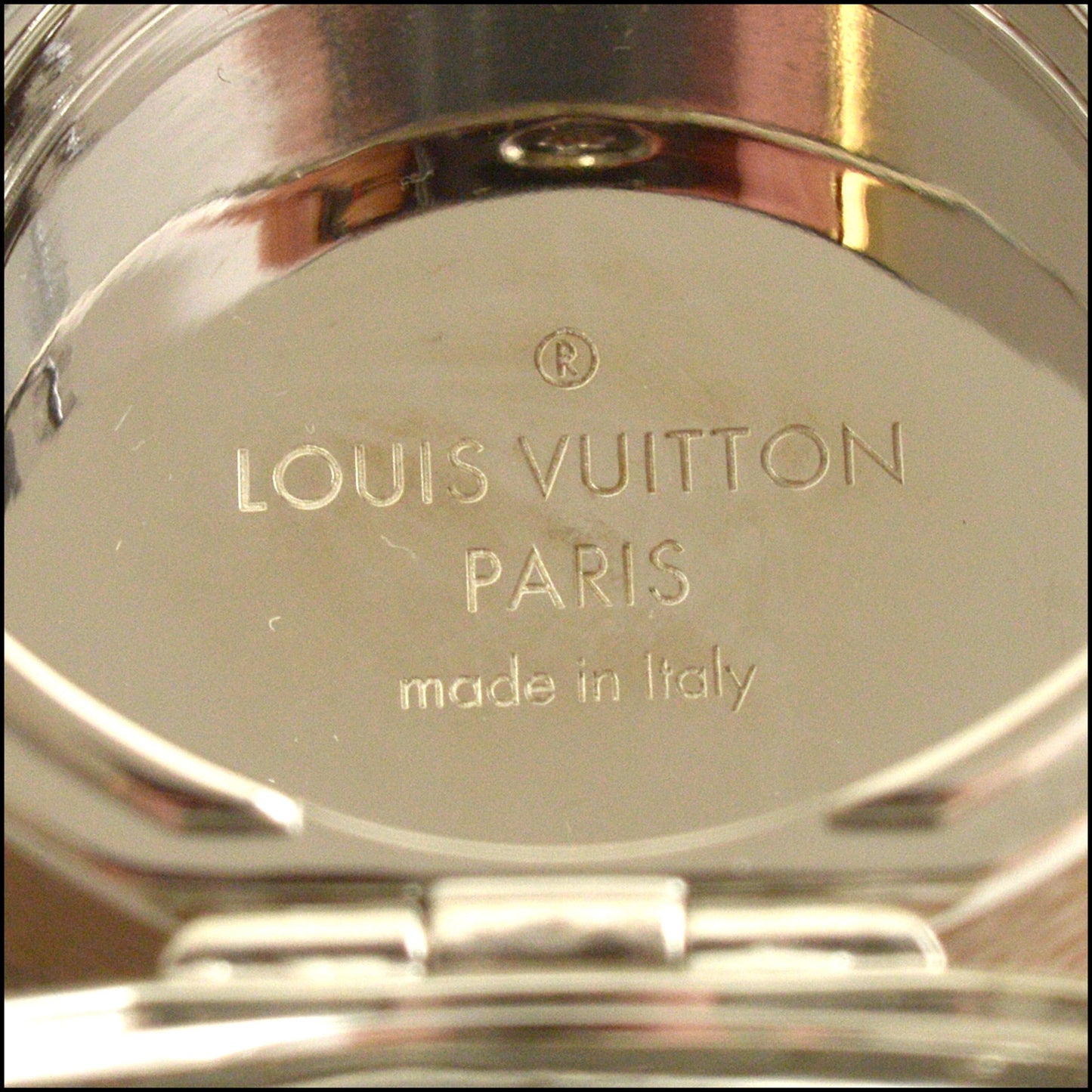 RDC15149 LOUIS VUITTON '19 Brown Reverse Monogram Lipstick Case