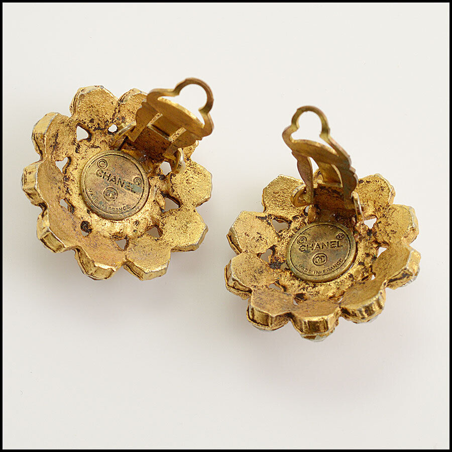 RDC12420 Authentic CHANEL Vintage Rhinestones Pearl Button Clip-On Earrings