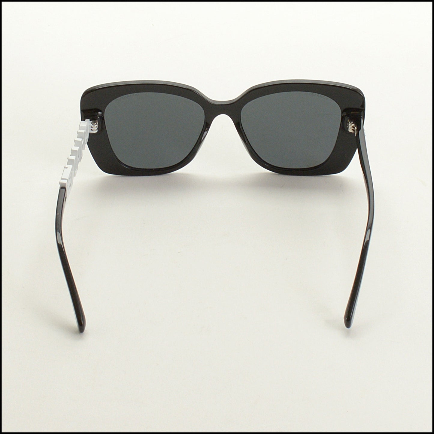 RDC15273 CHANEL Black/White Crystal Logo Sunglasses