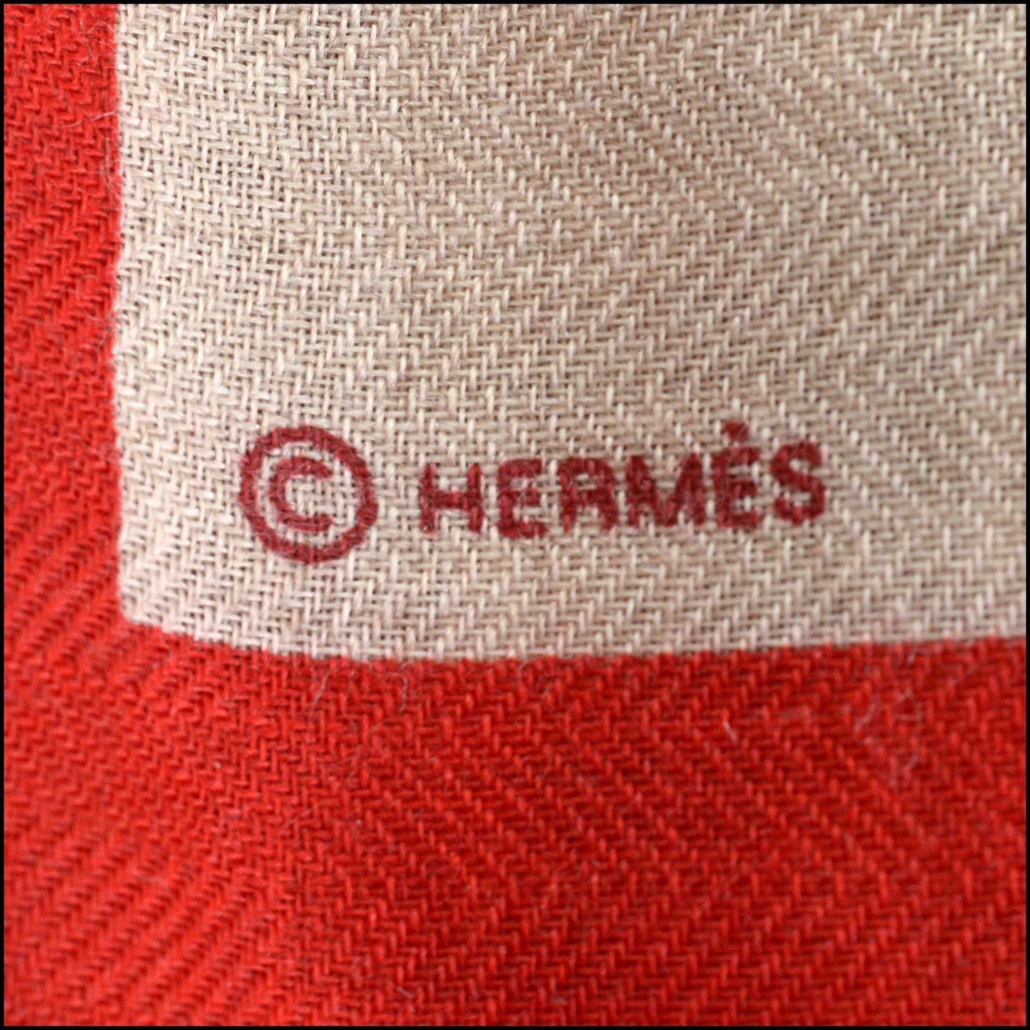 RDC14924 HERMES Natural/Red Cashmere Silk "Chevaux Au Pre" 140 Shawl/Large Scarf