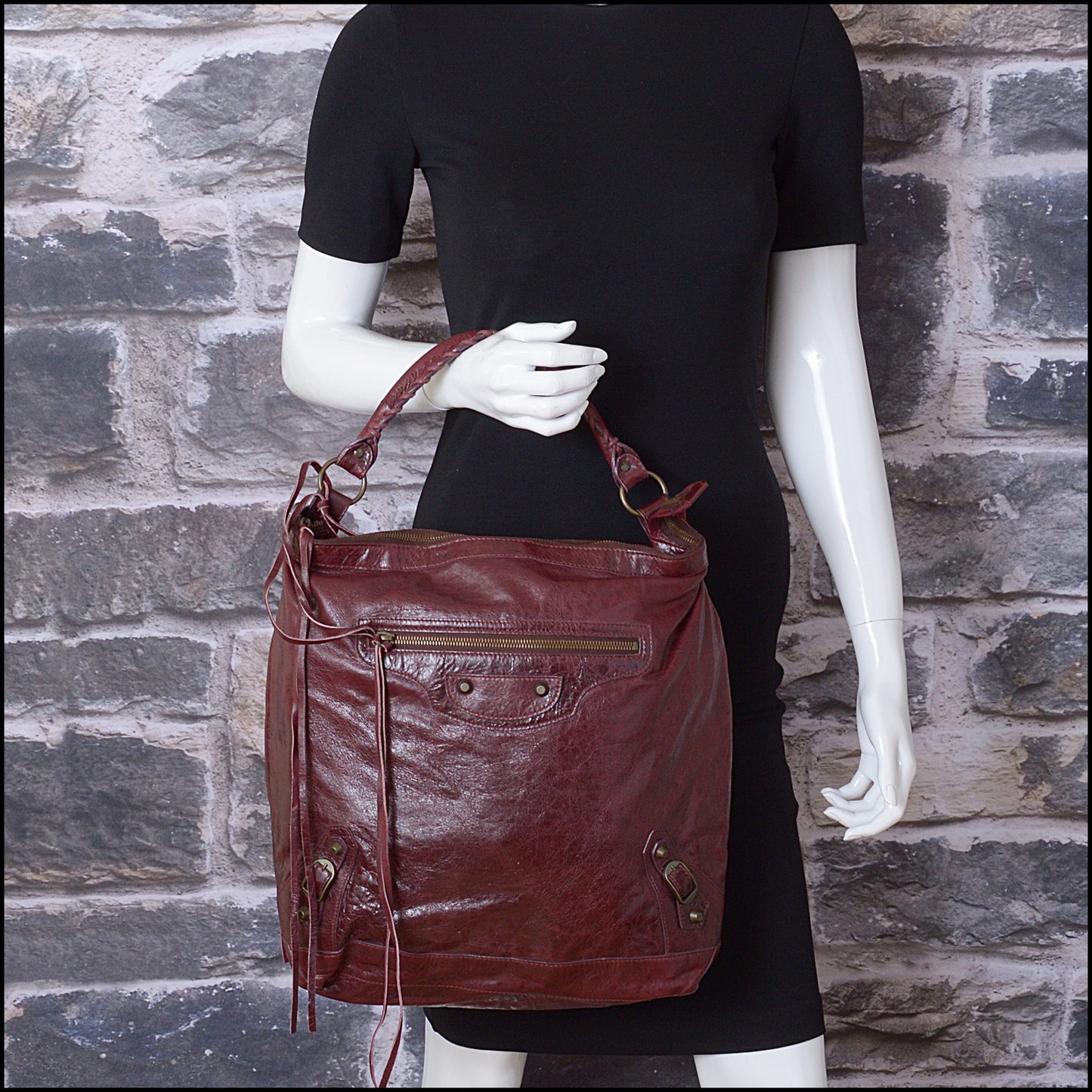 RDC14135 Authentic BALENCIAGA Vintage '05 Bordeaux Chevre Leather Day Hobo Bag