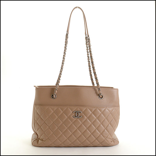 RDC15175 CHANEL '17 Brown Caviar Leather Urban Companion Shopping Tote