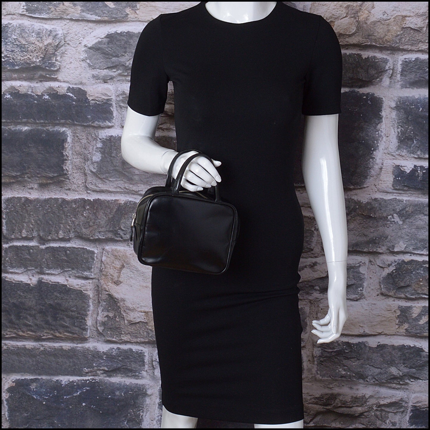 RDC14319 Authentic COMME DE GARCONS Black Leather Handbag