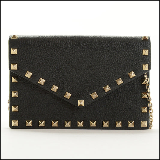 RDC15542 VALENTINO Black Pebbled Leather Rockstud Envelope Wallet on Chain