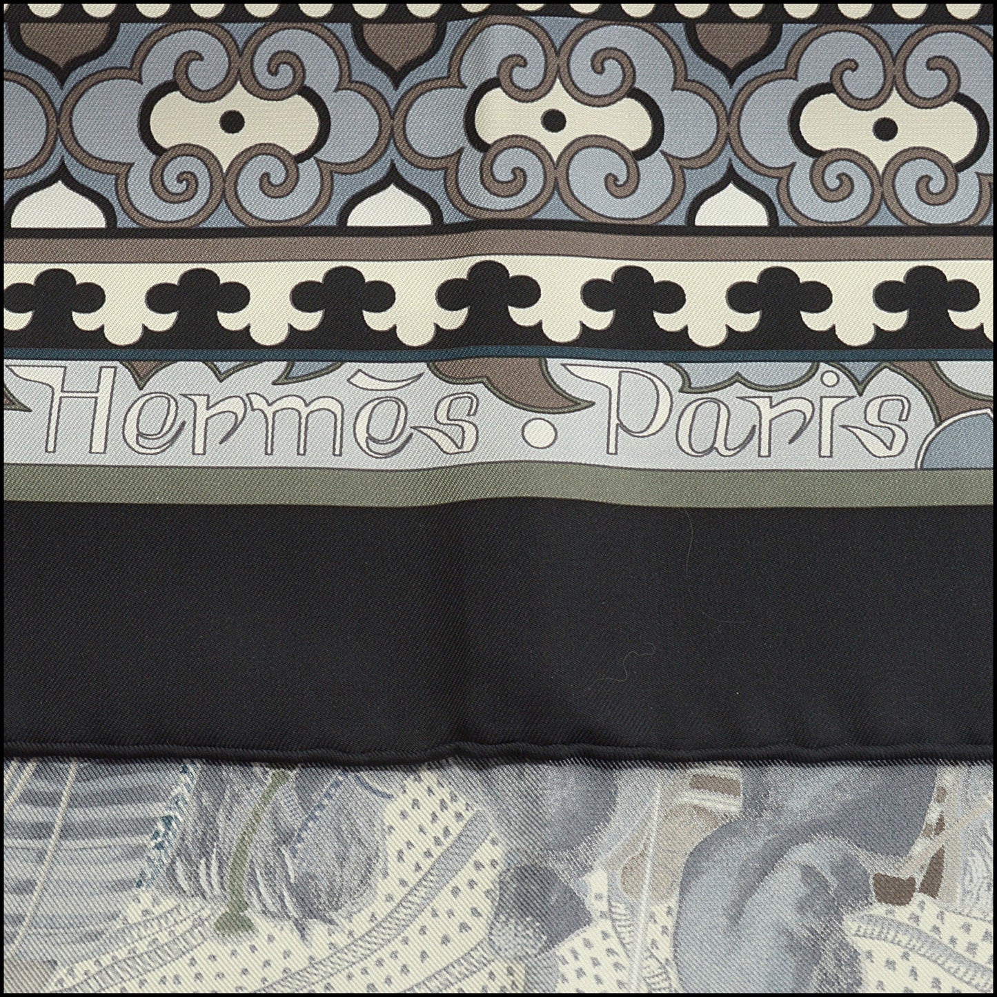 RDC15236 HERMES '09 Black Les Femmes aux Semelles de Vent Silk Scarf 90cm