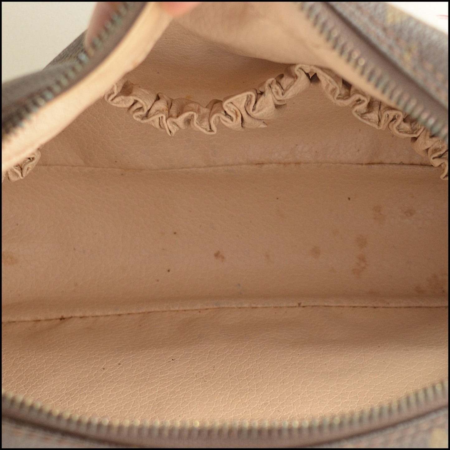 RDC15441 LOUIS VUITTON 80's Vintage Brown LV Monogram Trousse Toilette 23 Cosmetic Bag