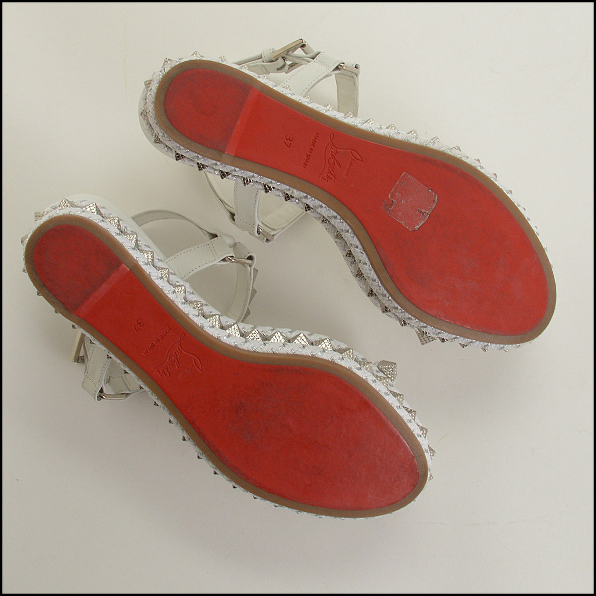 RDC15655 CHRISTIAN LOUBOUTIN White Leather Silver Studs Pyraclou Wedge Sandals Size 37