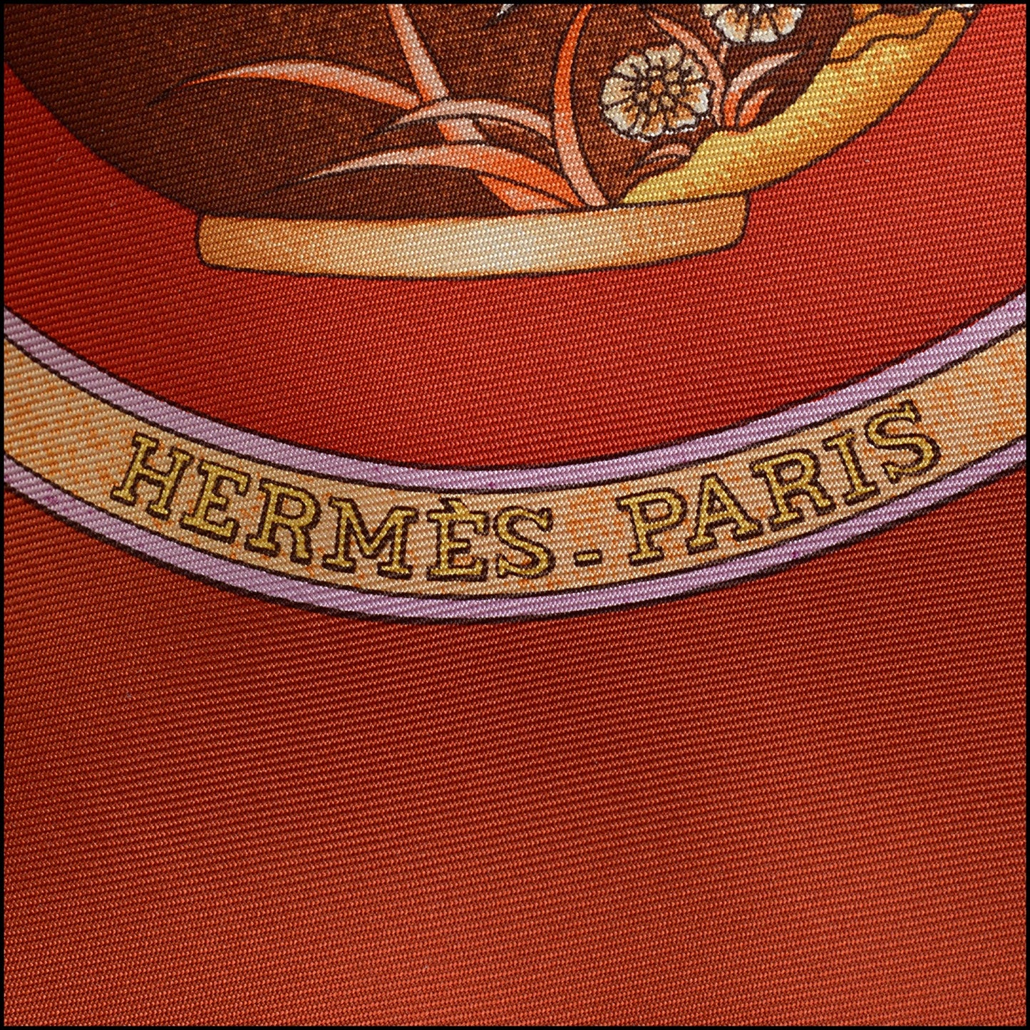 RDC14900 HERMES Rouge "Qu'importe le Flacon" 90 Silk Scarf