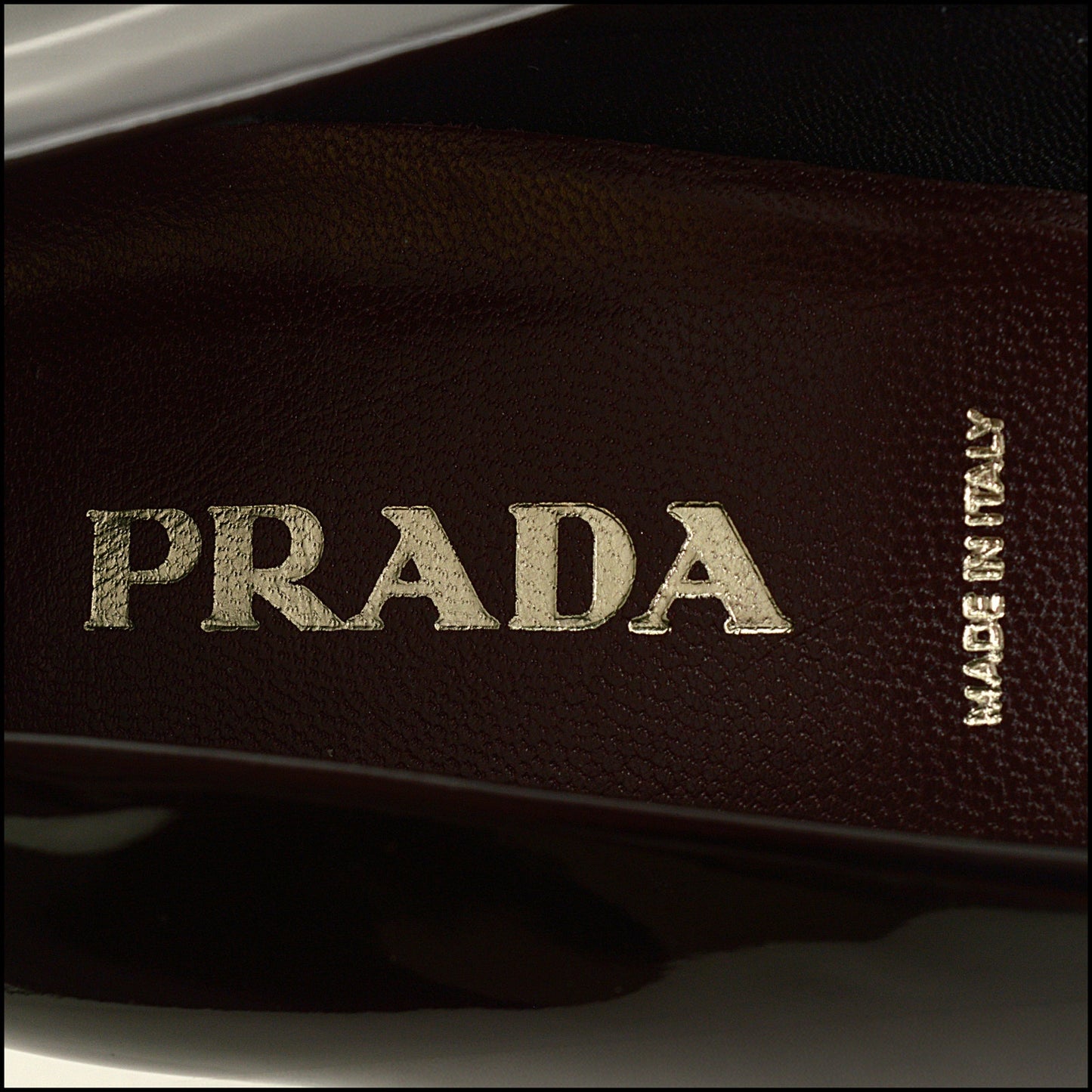 RDC15370 PRADA Purple Ombre Patent Leather Square Toe Pumps Size 36