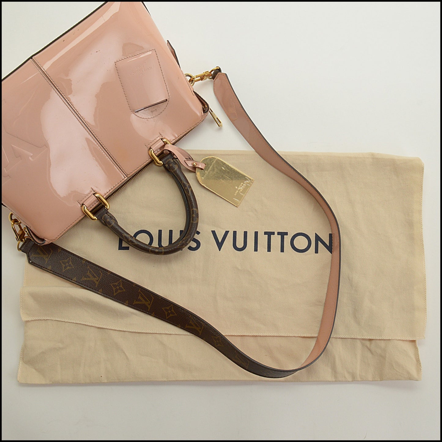 RDC15231 LOUIS VUITTON '17 Rose Ballerine Vernis Miroir Tote Bag