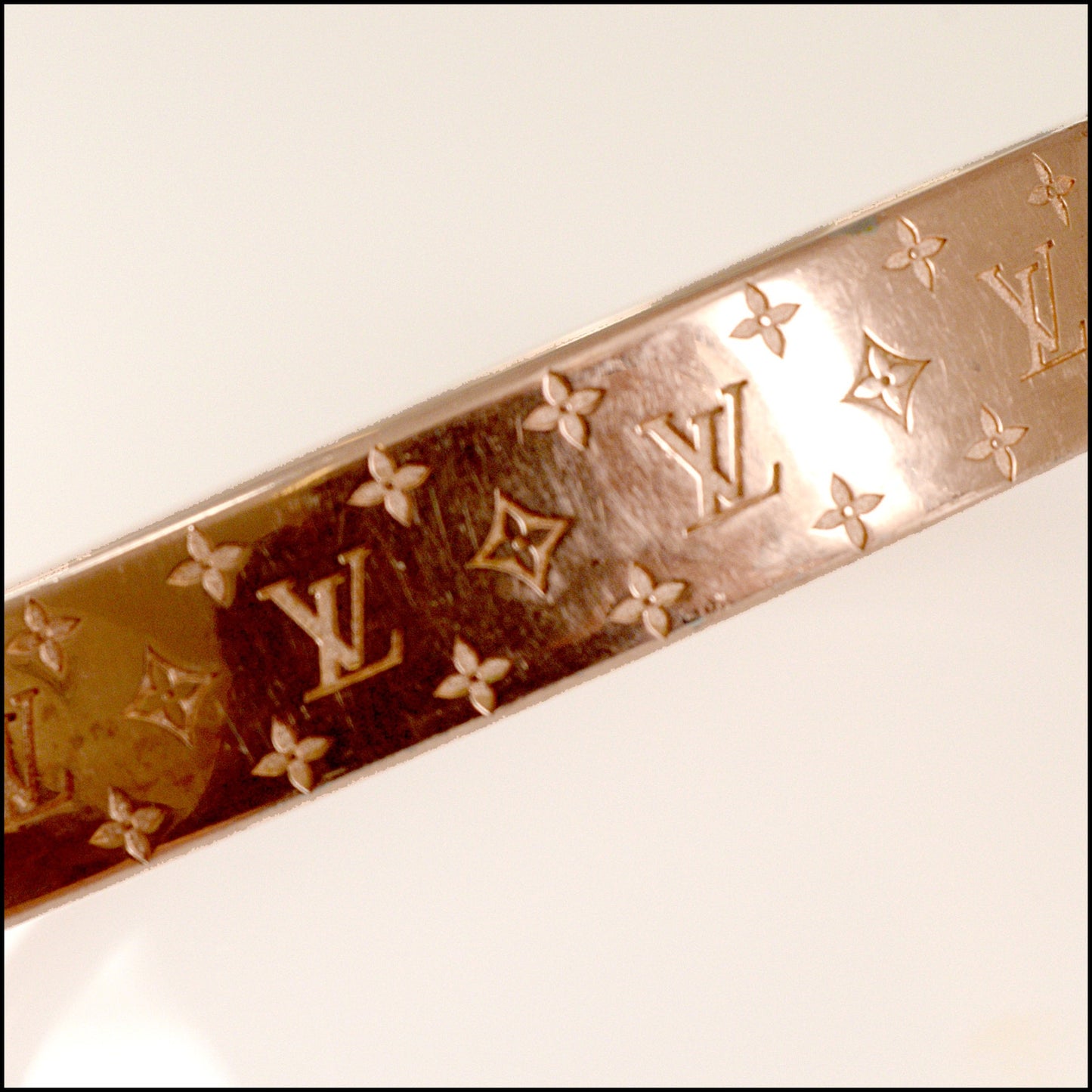RDC15387 LOUIS VUITTON LV Nanogram Rose Gold Oval Cuff Bracelet Size S