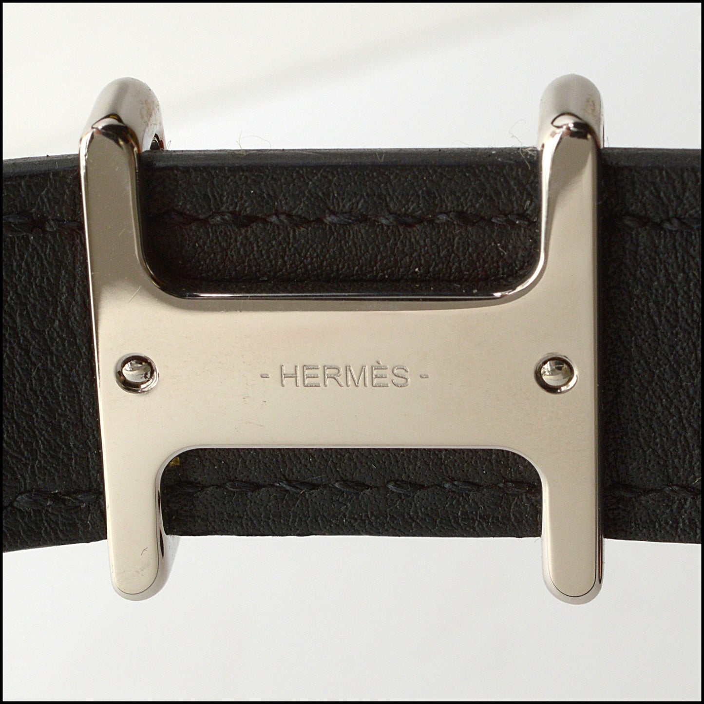 RDC14845 HERMES H Trench Leather Bracelet Black Cuff