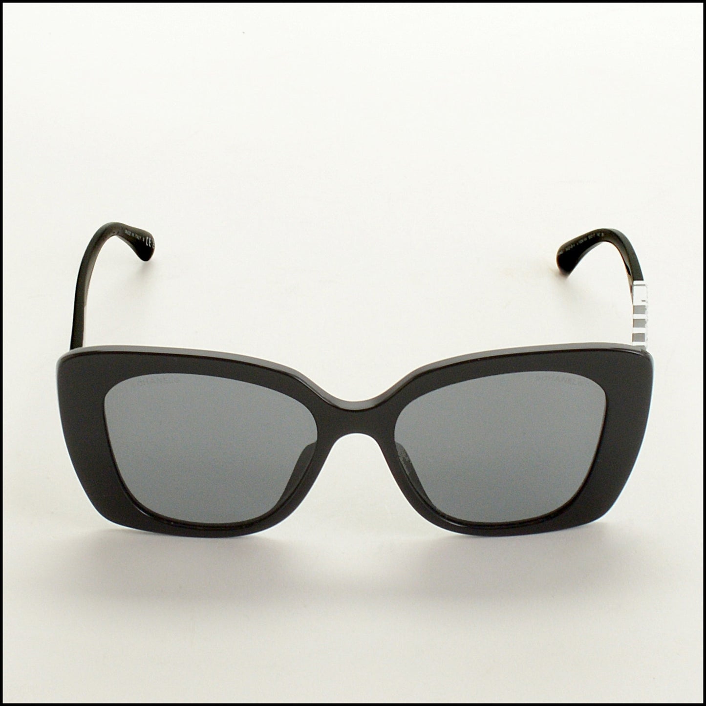 RDC15273 CHANEL Black/White Crystal Logo Sunglasses