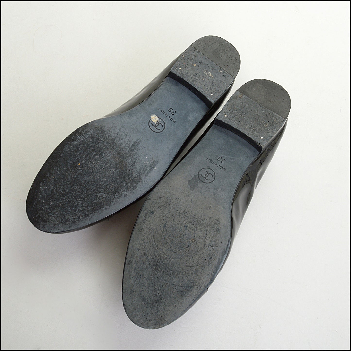 RDC14611 CHANEL Black Patent Leather Ballet Flats Size 39