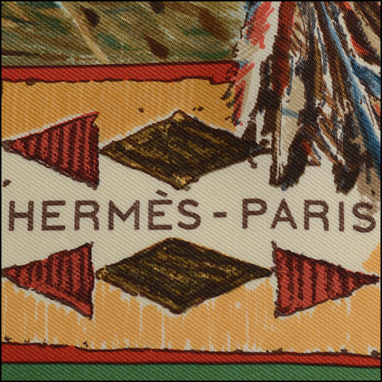 RDC15598 HERMES Vintage Green Multi "Plumes de L'Ouest" Cheyennes 90 Silk Scarf Kermit Oliver