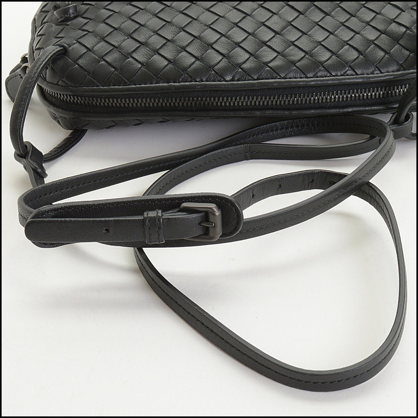 RDC14829 BOTTEGA VENETA 2010 Black Nappa Leather Intrecciato Nodini Crossbody