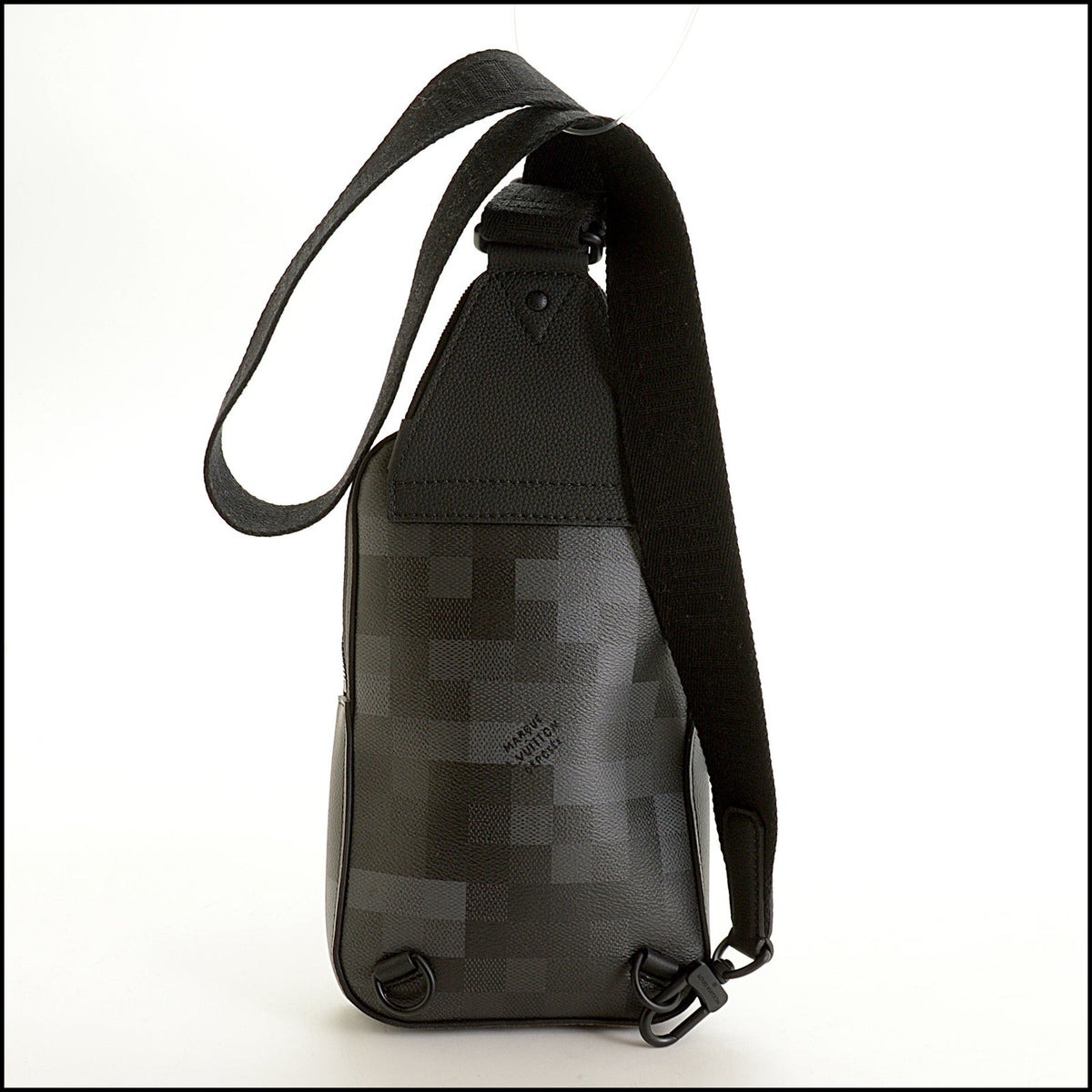 RDC15728 LOUIS VUITTON '26 Black Damoflage Avenue Slingbag